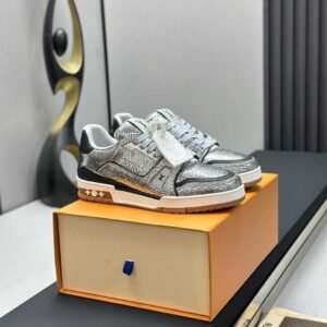 AuroraCustom Top Version LV - Louis Vuitton - Classic Runway New Model