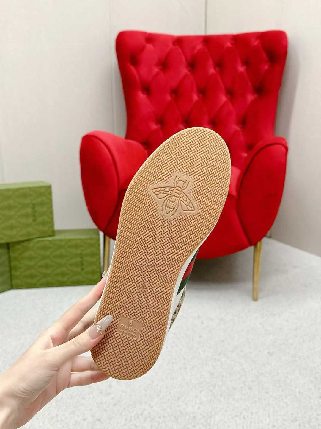 Aurora Custom StudioGucci Screener GG Supreme Sneakers - Image 7