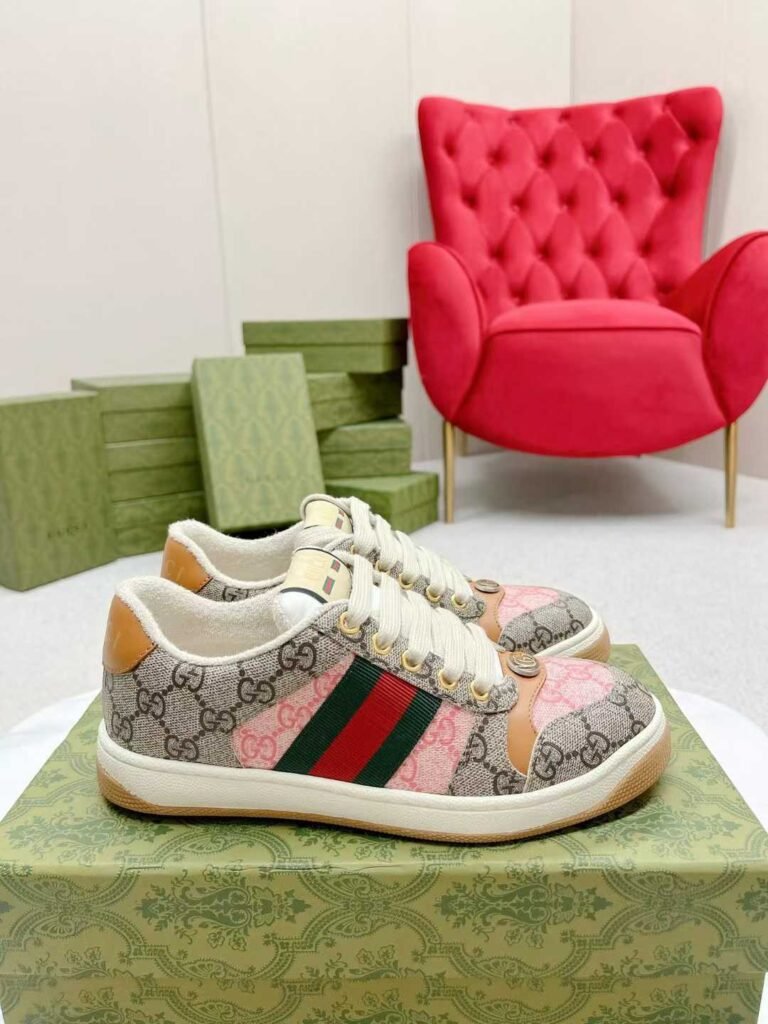 Aurora Custom StudioGucci Screener GG Supreme Sneakers