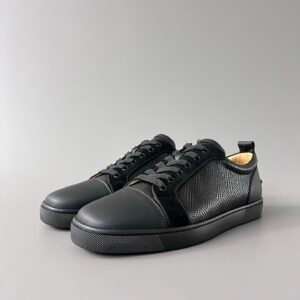 Aurora Custom Christian Louboutin Louis Junior Spike Low-Top Sneakers Black Top-tier cutting-edge batch of high-quality goods