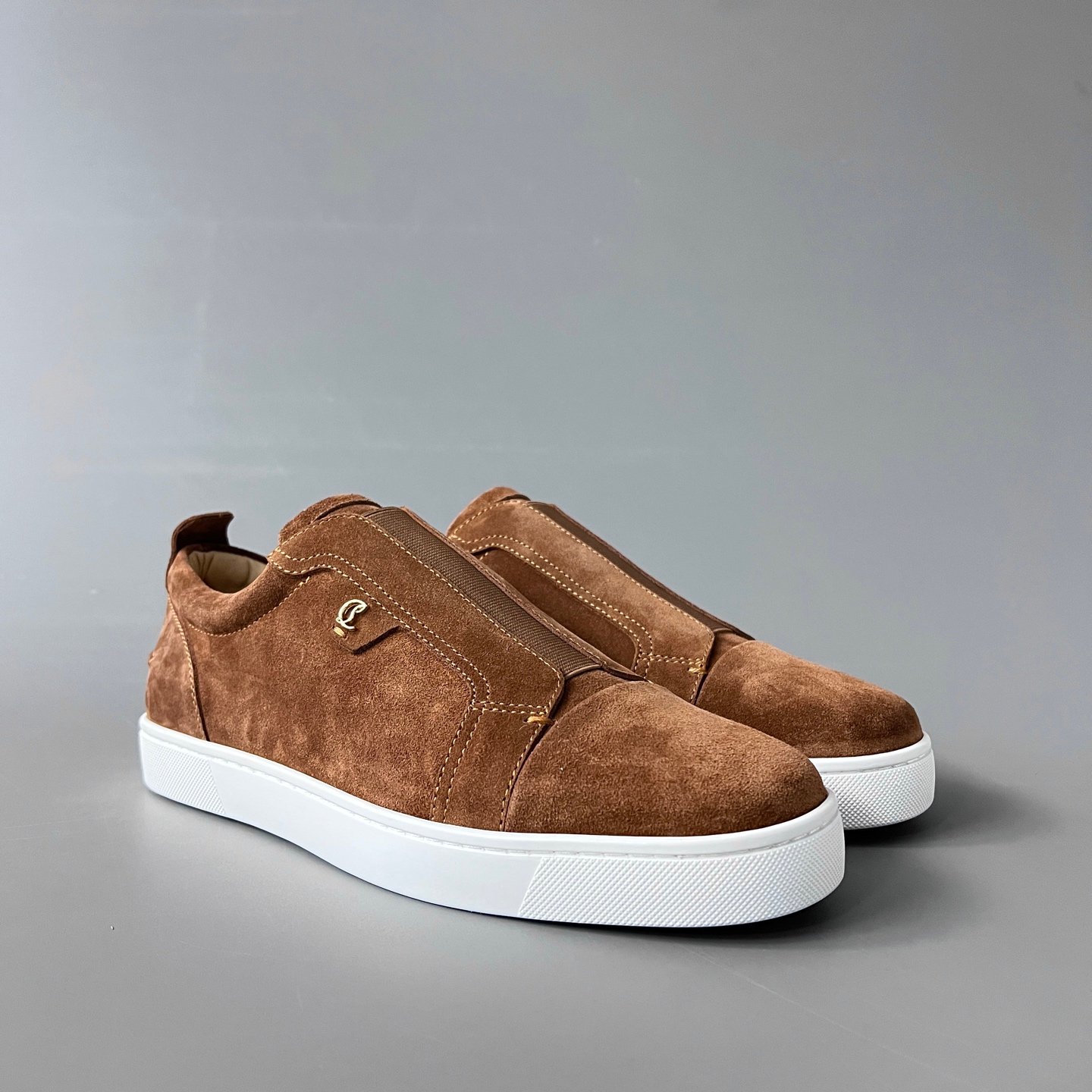 Aurora Custom Christian Louboutin Louis Junior Spikes low-top sneakers in brown Top-tier cutting-edge batch of high-quality goods - Image 3