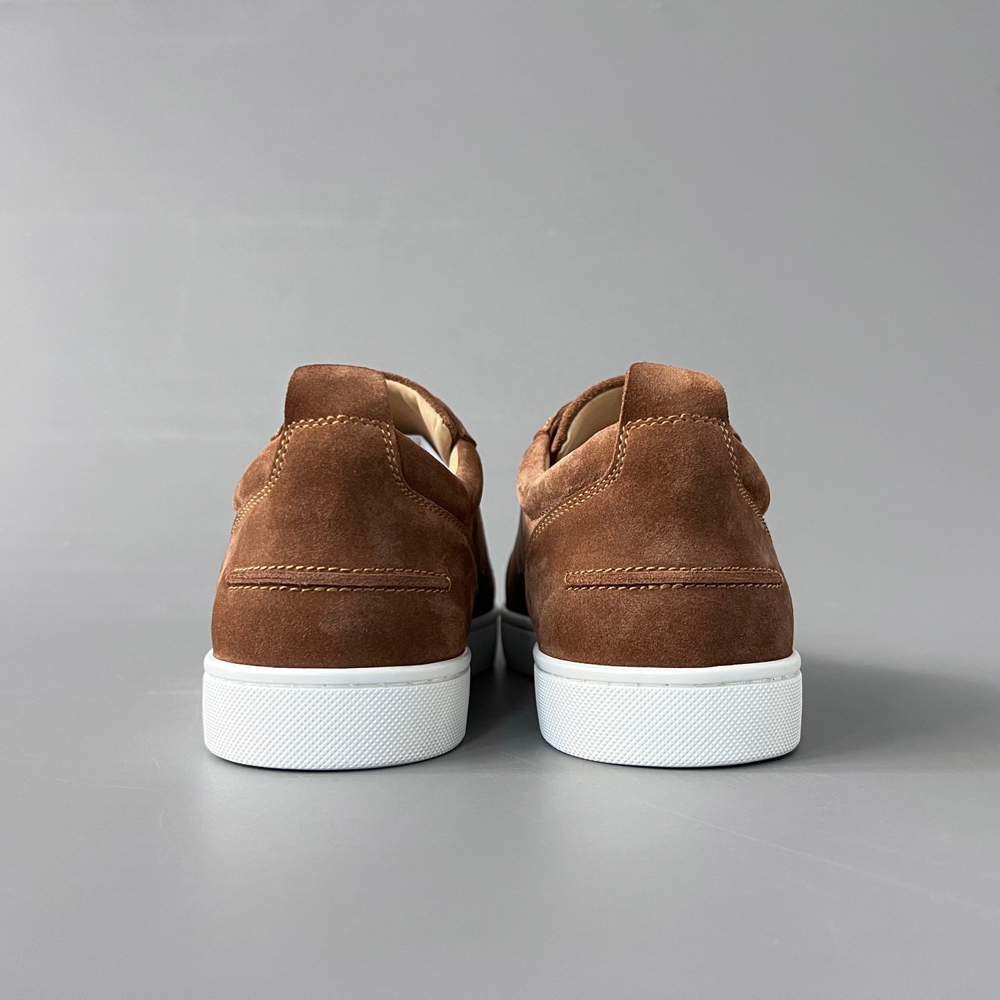 Aurora Custom Christian Louboutin Louis Junior Spikes low-top sneakers in brown Top-tier cutting-edge batch of high-quality goods - Image 5