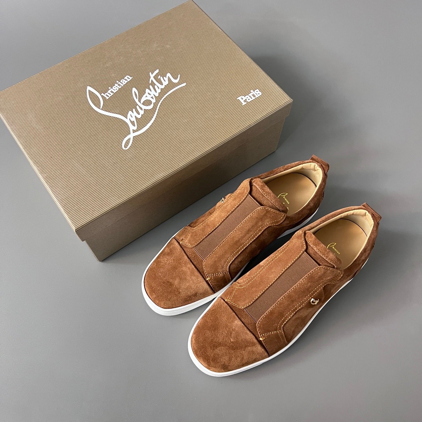 Aurora Custom Christian Louboutin Louis Junior Spikes low-top sneakers in brown Top-tier cutting-edge batch of high-quality goods - Image 9