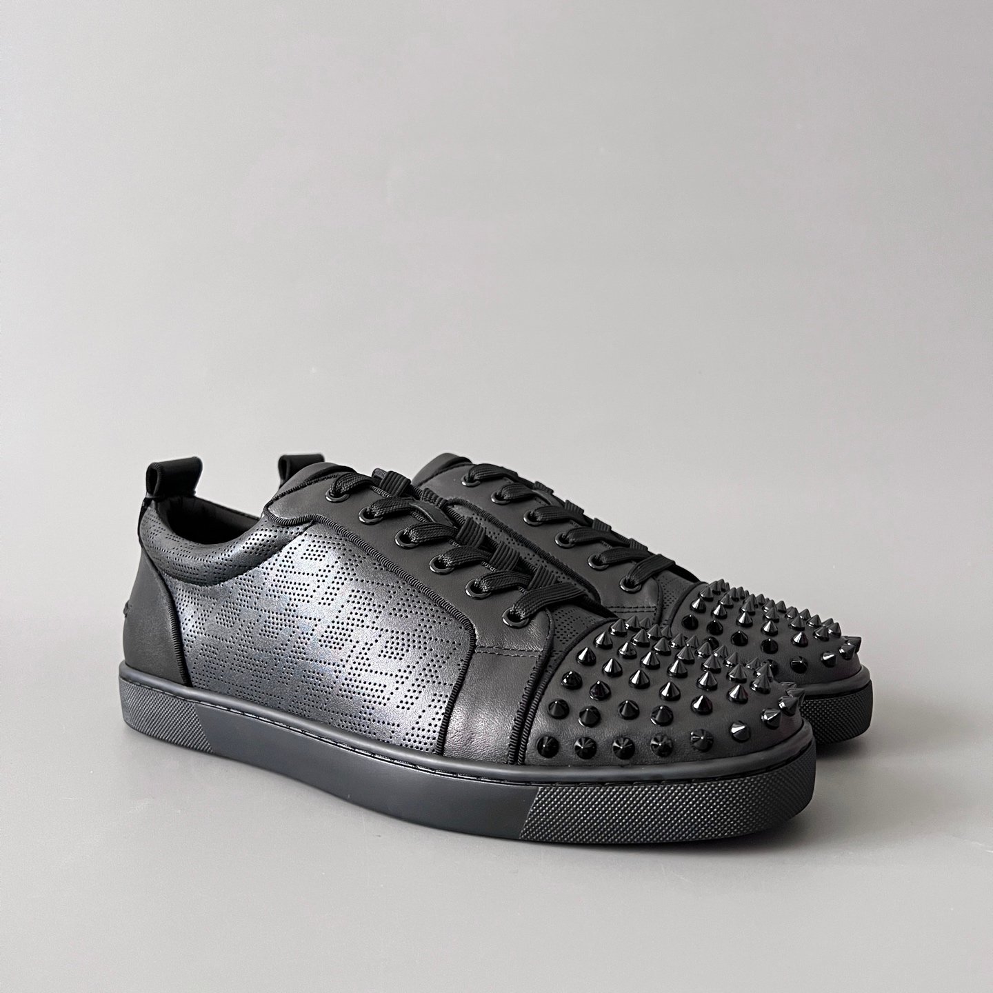 Aurora Custom Christian Louboutin Louis Junior Spikes 'Graphic Black' CL Louis Junior series black geometric embossed stud sneakers Top-tier cutting-edge batch of high-quality goods - Image 3