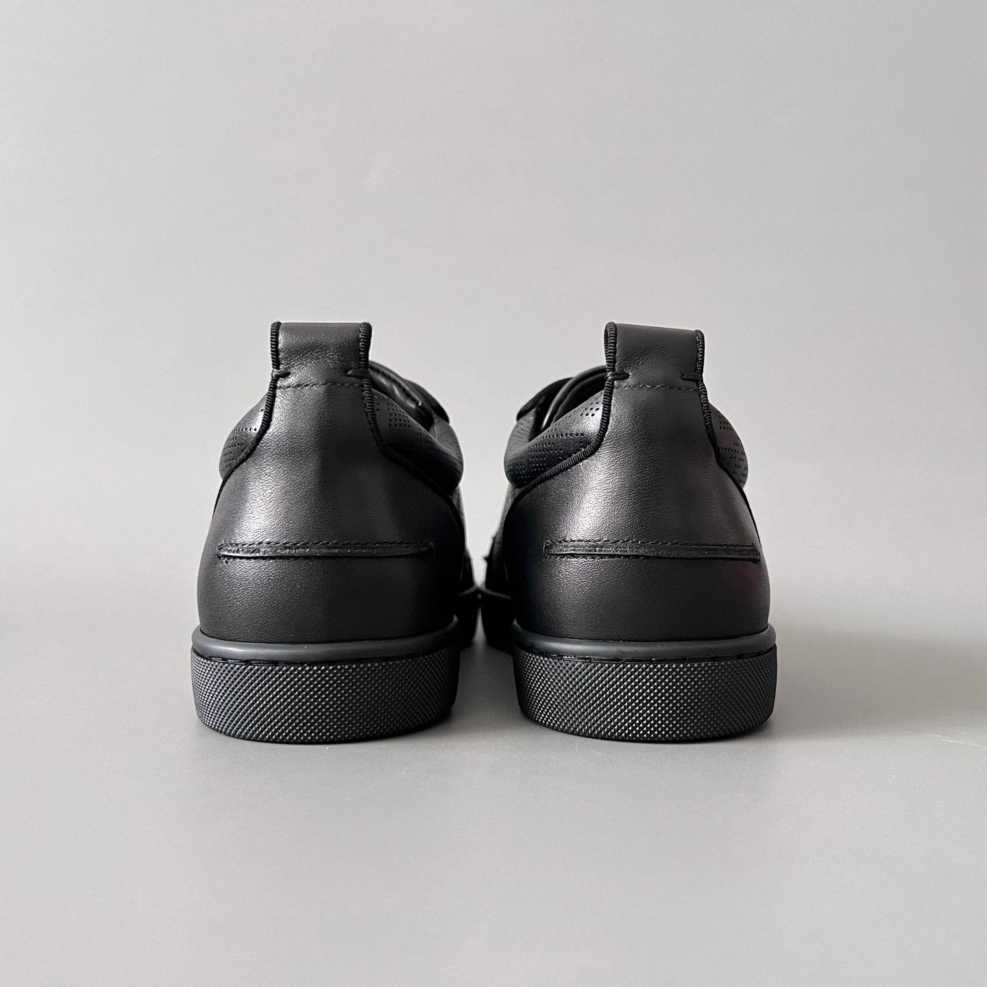 Aurora Custom Christian Louboutin Louis Junior Spikes 'Graphic Black' CL Louis Junior series black geometric embossed stud sneakers Top-tier cutting-edge batch of high-quality goods - Image 5