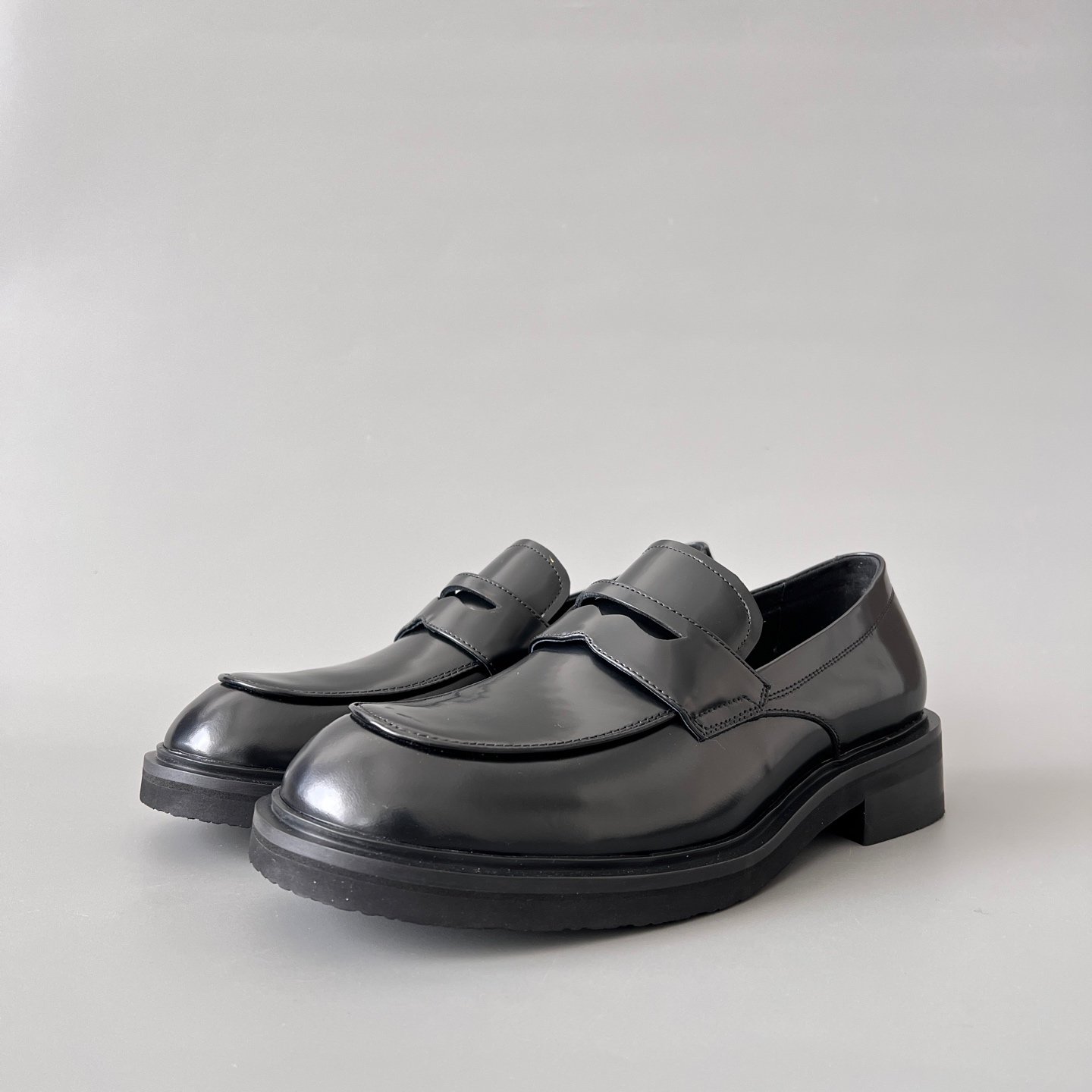 Aurora Custom PRADA Puffy-Piping Brushed Leather Loafers (1:1 Deconstructed)