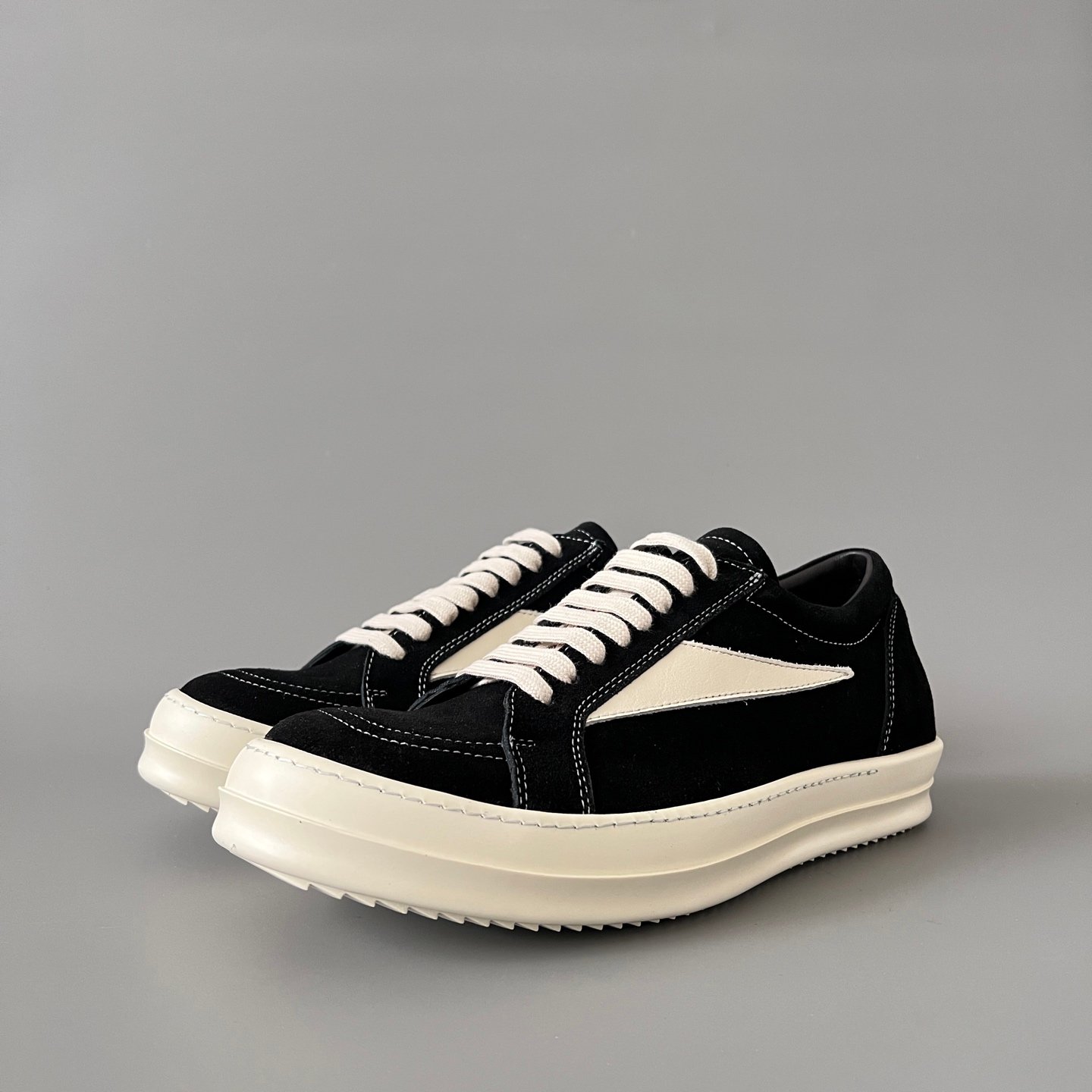 Aurora Custom Rick Owens Vintage Low Sneaker - Premium Black Suede / Nubuck (1:1 Deconstructed)