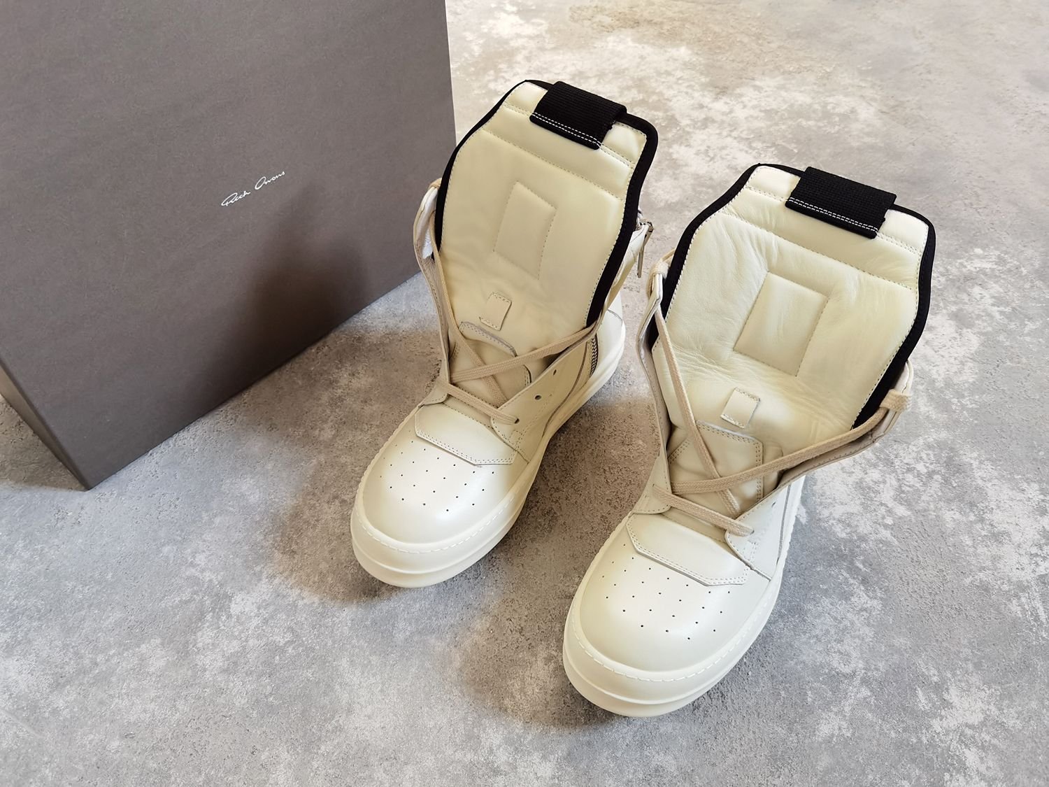 Aurora Custom Rick Owens Mainline Geobasket - All-Milk White Leather (Full Boutique Packaging Set Edition)