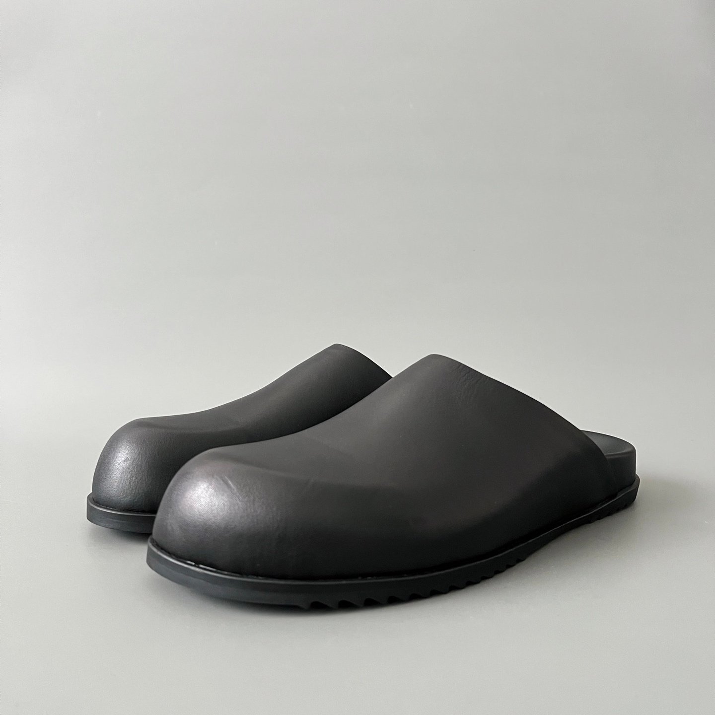 Aurora Custom Rick Owens Mainline Leather Sabot Clogs - Triple Black Avant-Garde Mules (1:1 Deconstructed)