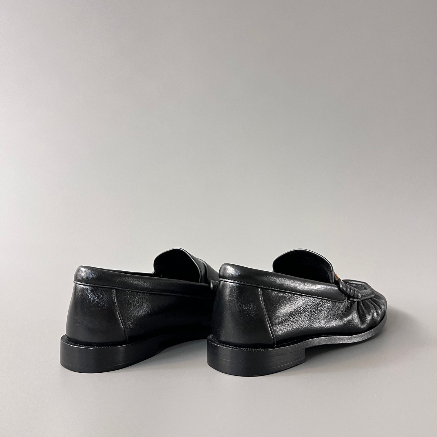 AuroraCustom Saint Laurent Penny Series Smooth Leather Ruched Loafers (Stealth Noir Black & Hand-Stitch Genuine Leather Sole Edition) - Image 4