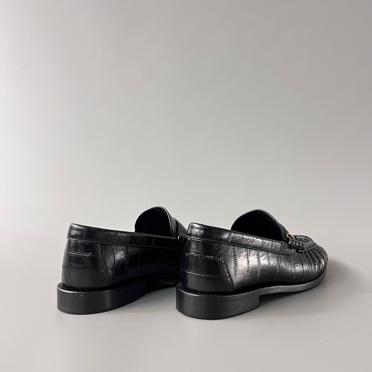 AuroraCustom Saint Laurent Penny Series Croc-Embossed Leather Ruched Loafers (Stealth Onyx Black & Hand-Stitch Genuine Leather Sole Edition) - Image 4