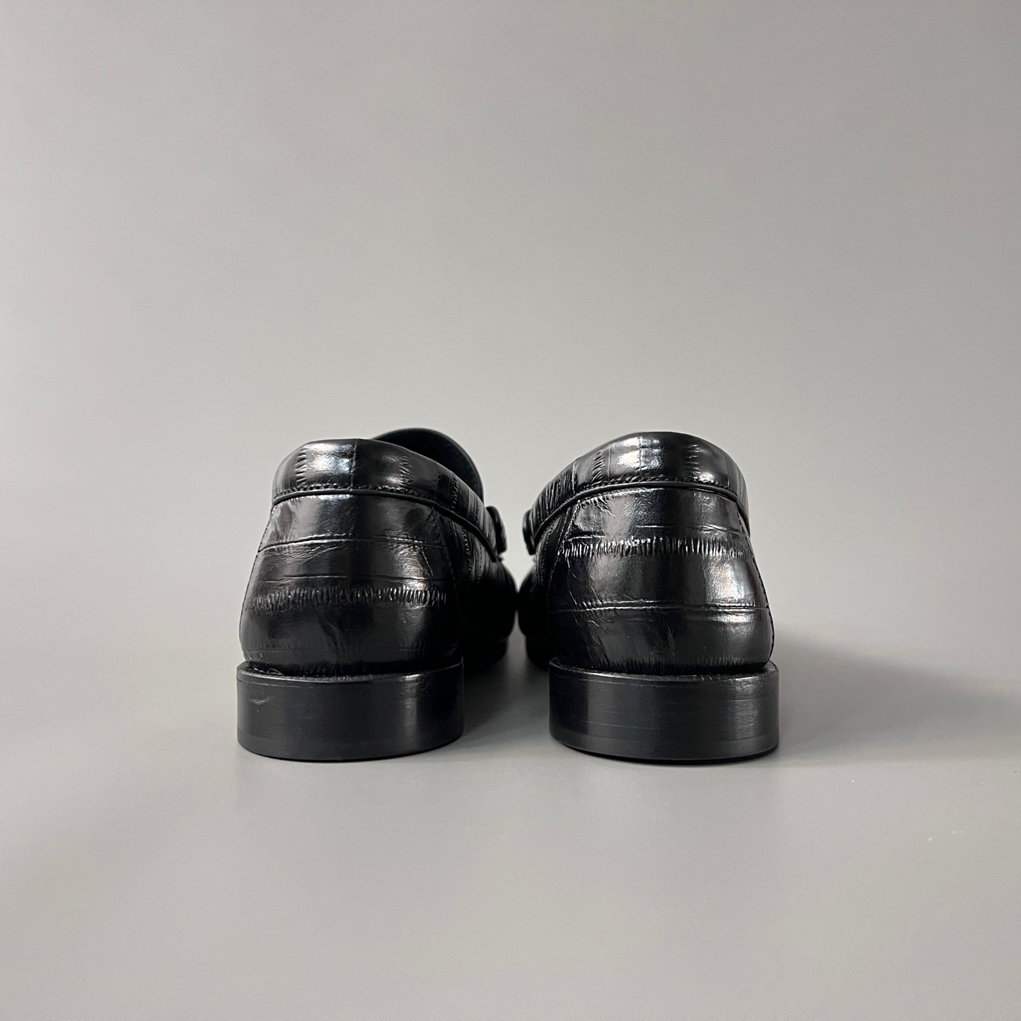AuroraCustom Saint Laurent Penny Series Croc-Embossed Leather Ruched Loafers (Stealth Onyx Black & Hand-Stitch Genuine Leather Sole Edition) - Image 5
