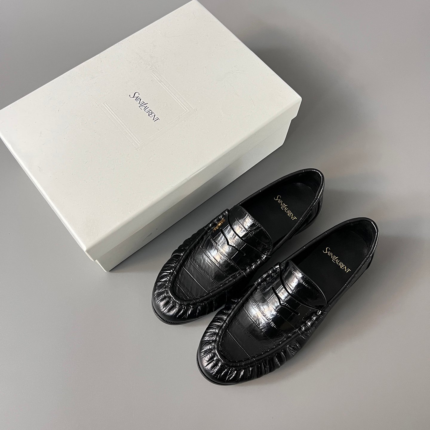 AuroraCustom Saint Laurent Penny Series Croc-Embossed Leather Ruched Loafers (Stealth Onyx Black & Hand-Stitch Genuine Leather Sole Edition) - Image 9