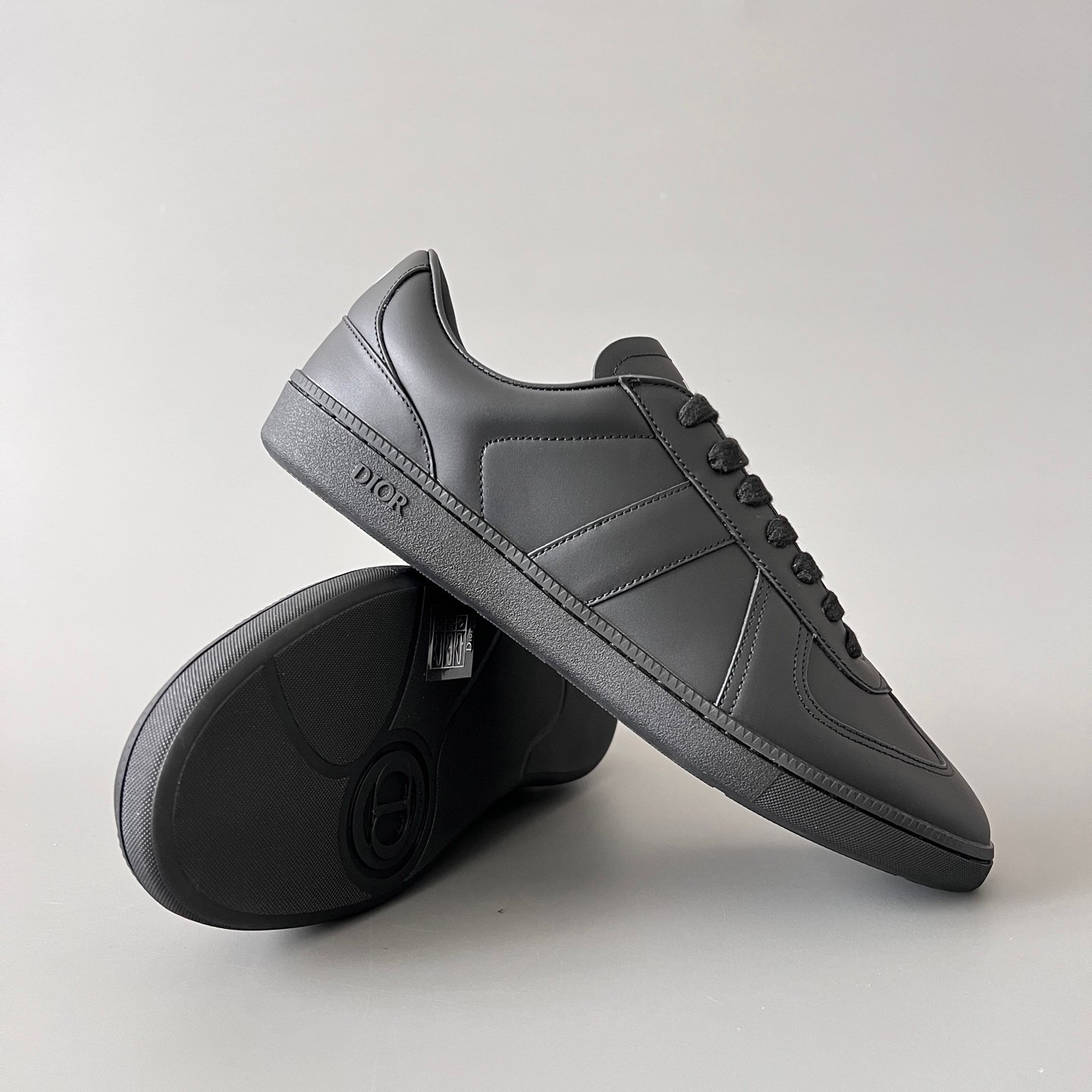AuroraCustom Dior B01 Matchpoint Series Pure Black Soft Leather Retro Luxury Court Sneaker (Unisex Edition) - Image 7