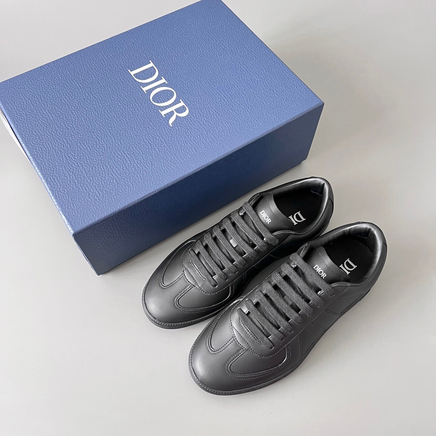 AuroraCustom Dior B01 Matchpoint Series Pure Black Soft Leather Retro Luxury Court Sneaker (Unisex Edition) - Image 9