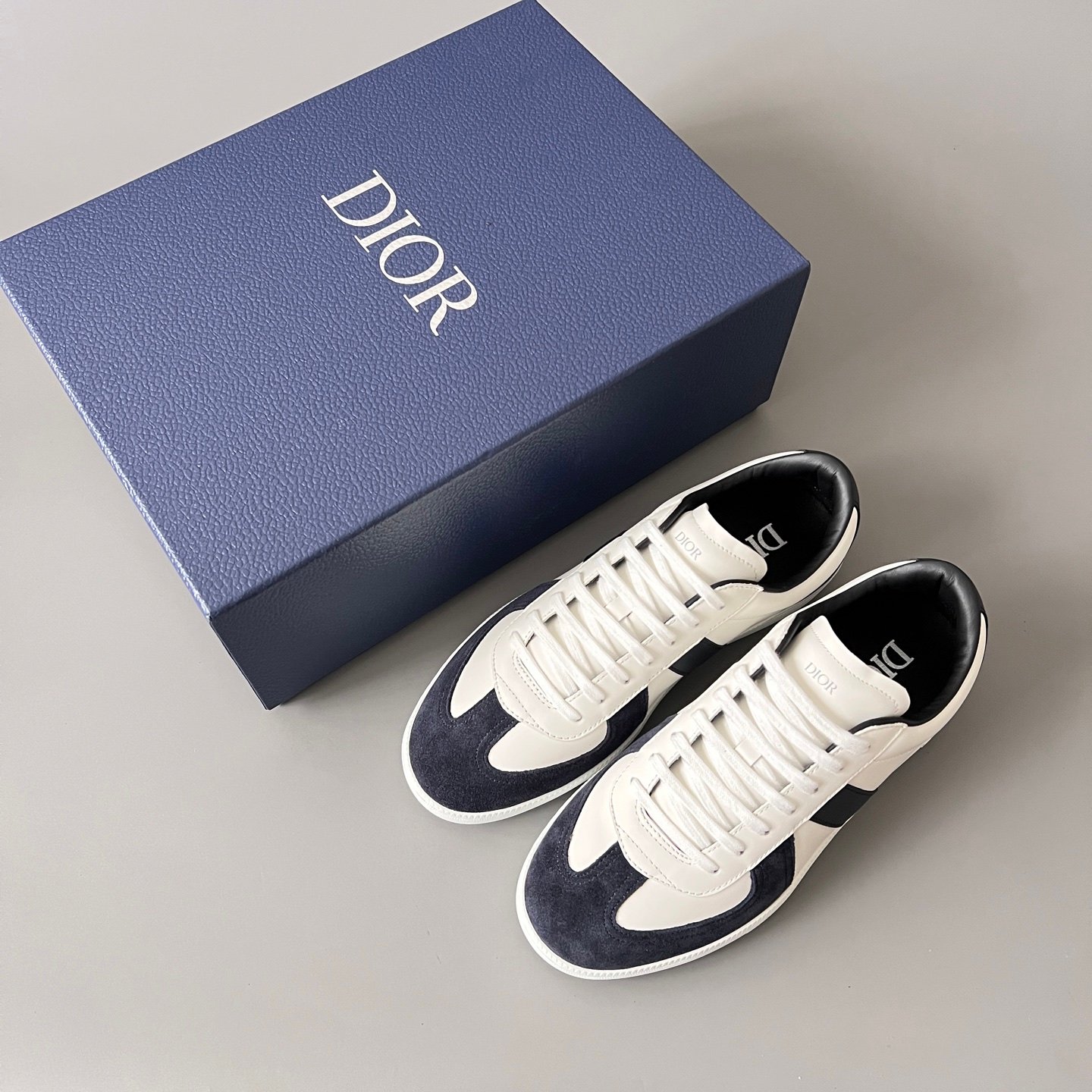 AuroraCustom Dior B01 Matchpoint Series Cream White Leather & Dark Navy Suede Retro Luxury Court Sneaker (Unisex Edition) - Image 9