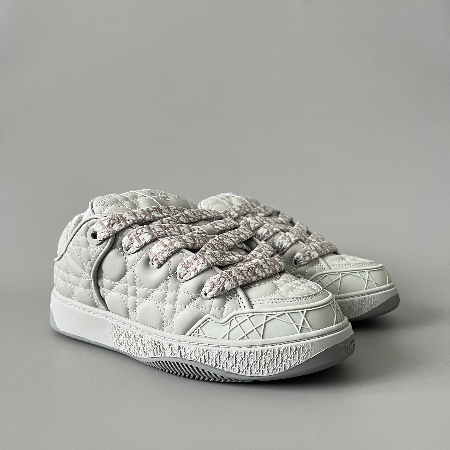 AuroraCustom Dior B9S Series Light Grey Leather & Cannage Quilted Luxury Skate Chunky Sneaker (Men's Edition) - Image 3
