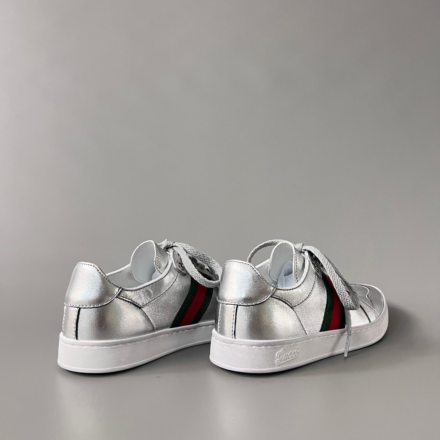 Aurora Custom Gucci La Famiglia Vintage Metallic Silver Low-Top Leather Sneaker (Unisex Edition) - Image 4