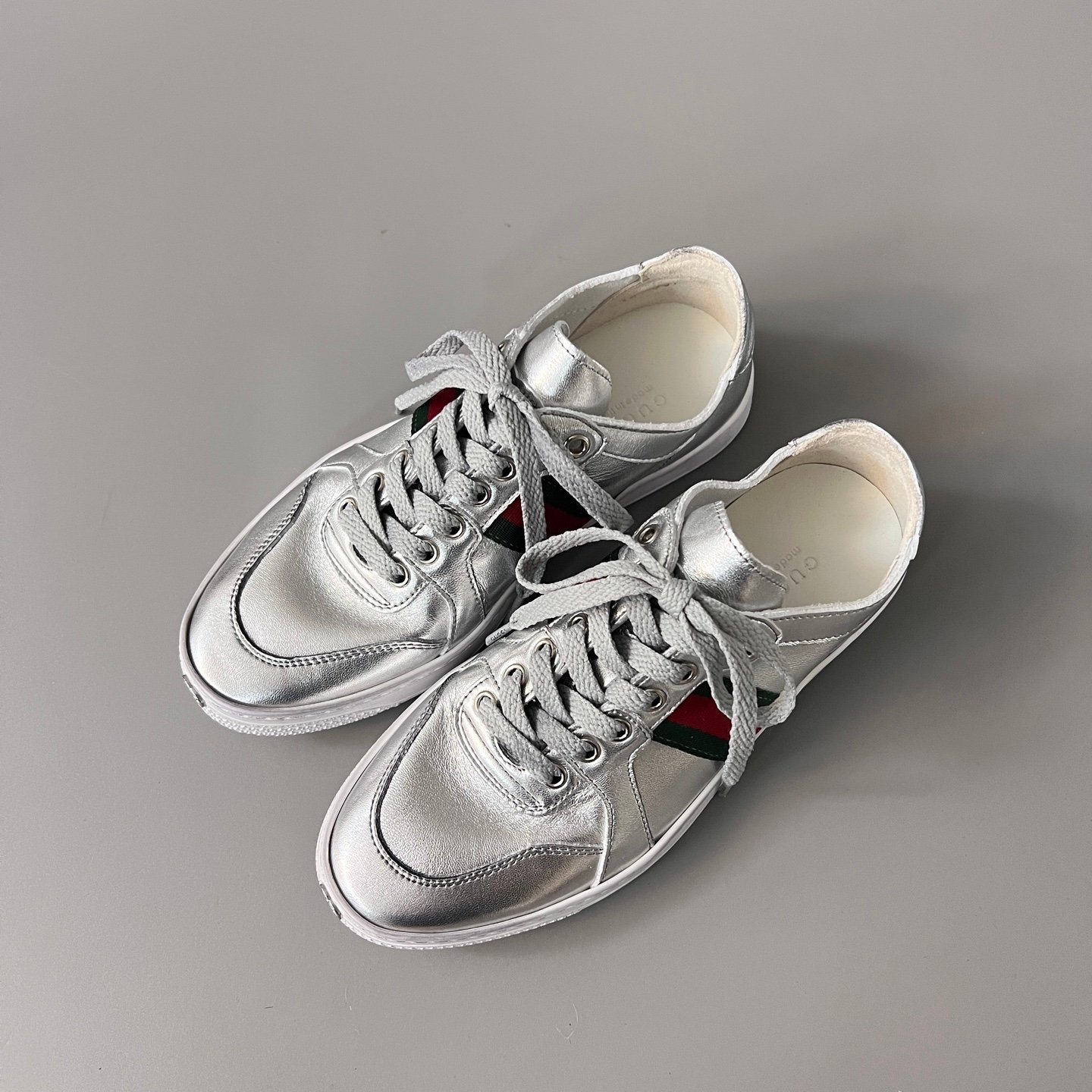 Aurora Custom Gucci La Famiglia Vintage Metallic Silver Low-Top Leather Sneaker (Unisex Edition) - Image 8