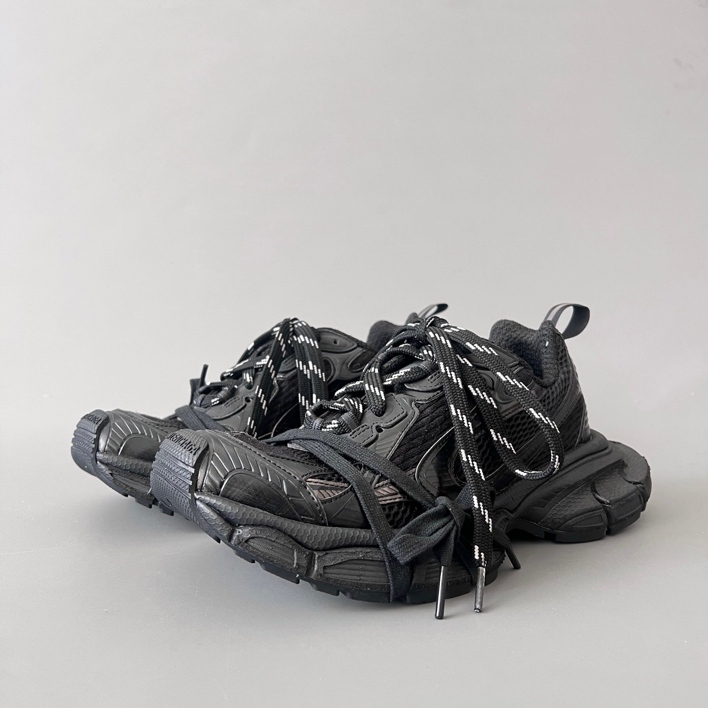 AuroraCustom Balenciaga 3XL Series Core Black Soul Vintage Distressed Avant-Garde Luxury Multi-Lace Running Trainer (Unisex Edition)