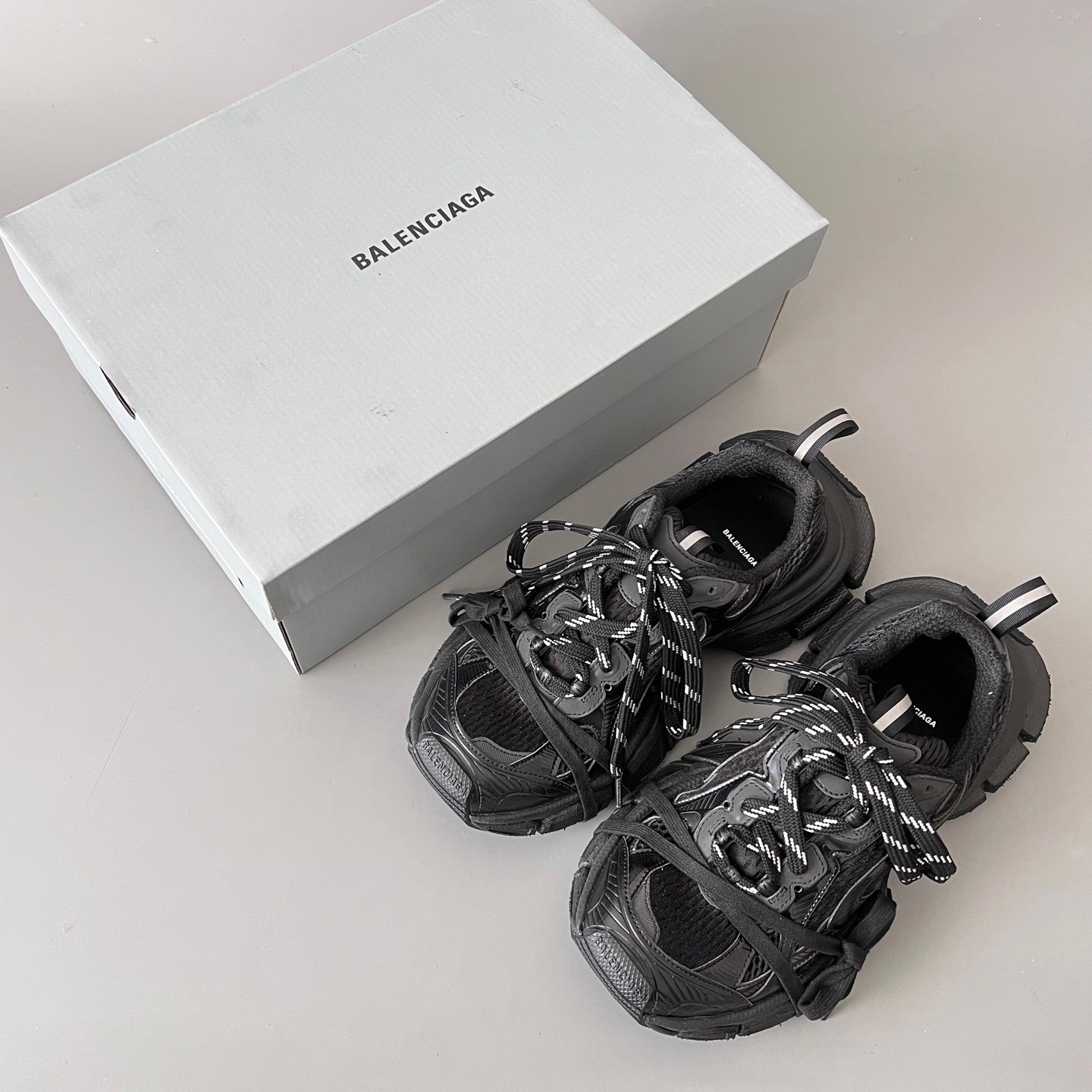 AuroraCustom Balenciaga 3XL Series Core Black Soul Vintage Distressed Avant-Garde Luxury Multi-Lace Running Trainer (Unisex Edition) - Image 9