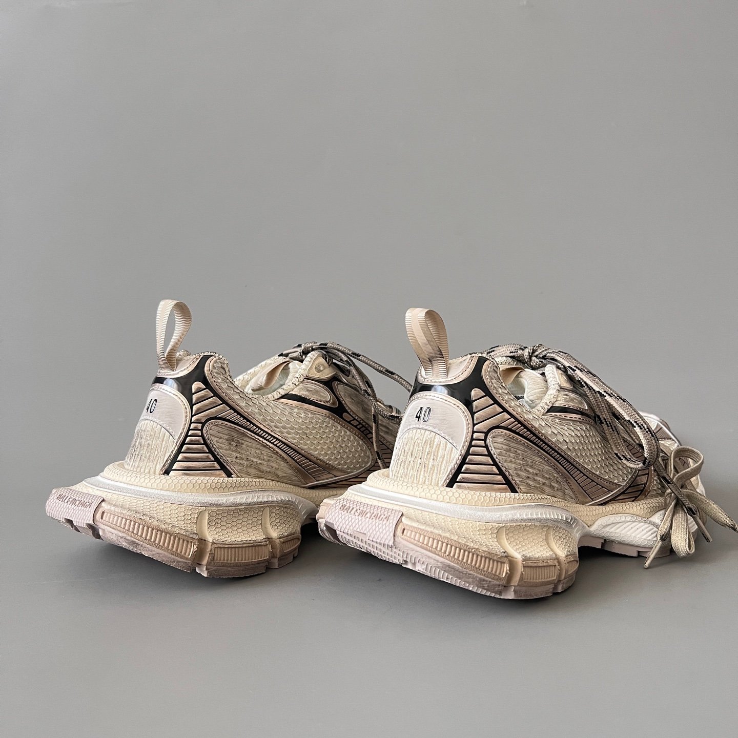 AuroraCustom Balenciaga 3XL Series Alabaster Cream & Pale Tan Vintage Distressed Avant-Garde Luxury Multi-Lace Running Trainer (Unisex Edition) - Image 4