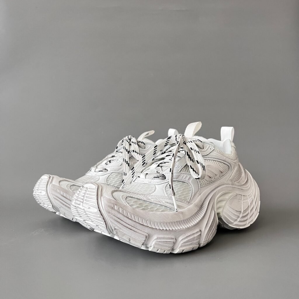 AuroraCustom Balenciaga 6XL Series Alabaster White Vintage Distressed Oversized Mega-Runner (Unisex Edition)