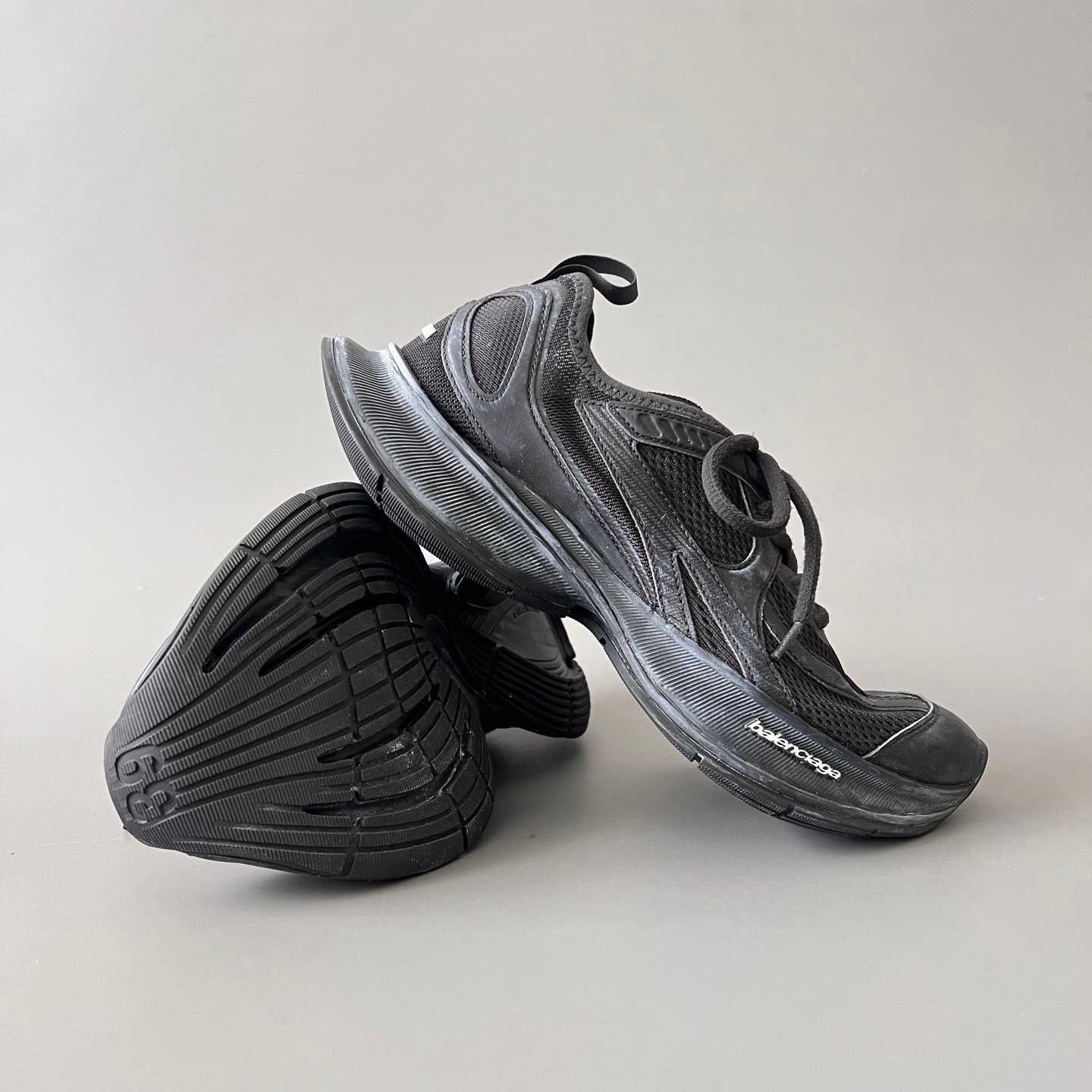 AuroraCustom Balenciaga Circuit Series Triple-Black Vintage Distressed Avant-Garde Luxury Lightweight Runner (Unisex Edition) - Image 7
