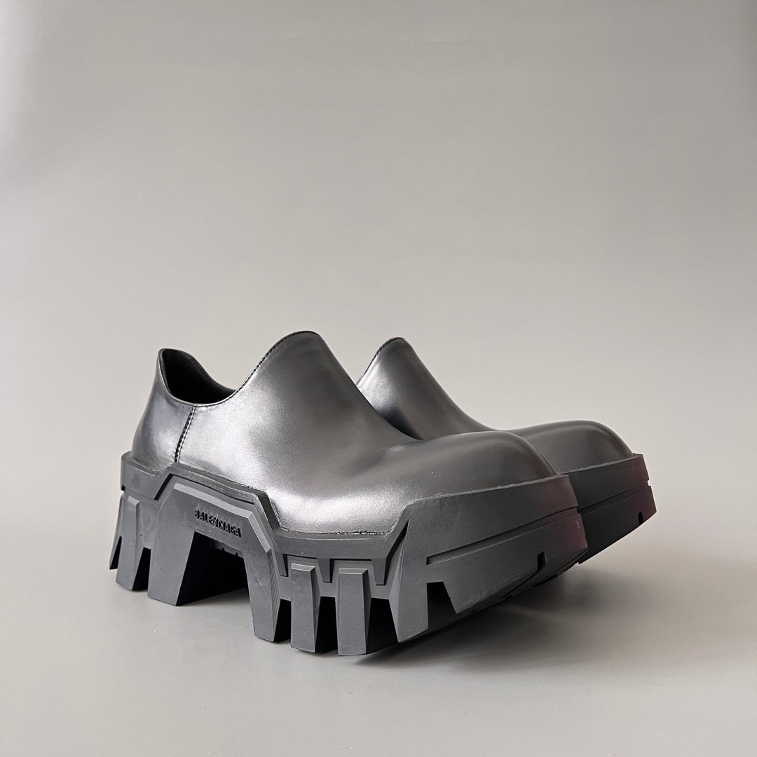 AuroraCustom Balenciaga Bulldozer Series Archival Matte Black Premium Leather Low-Top platform Boots (Men's Edition) - Image 3