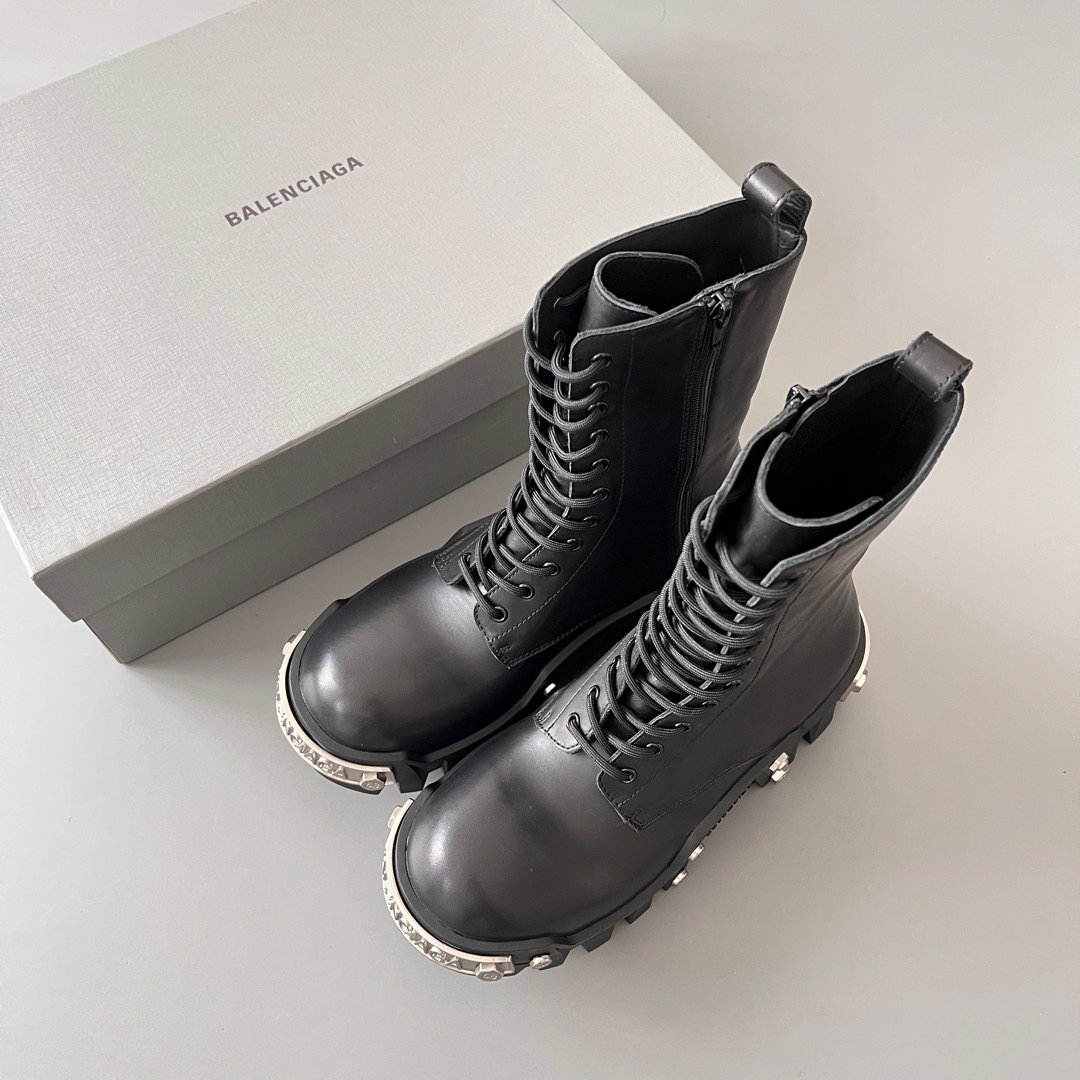 AuroraCustom Balenciaga Bulldozer Series Steel-Clad Chrome Hardware Matte Black Premium Leather Mid-Calf platform Combat Boots (Men's Edition) - Image 9