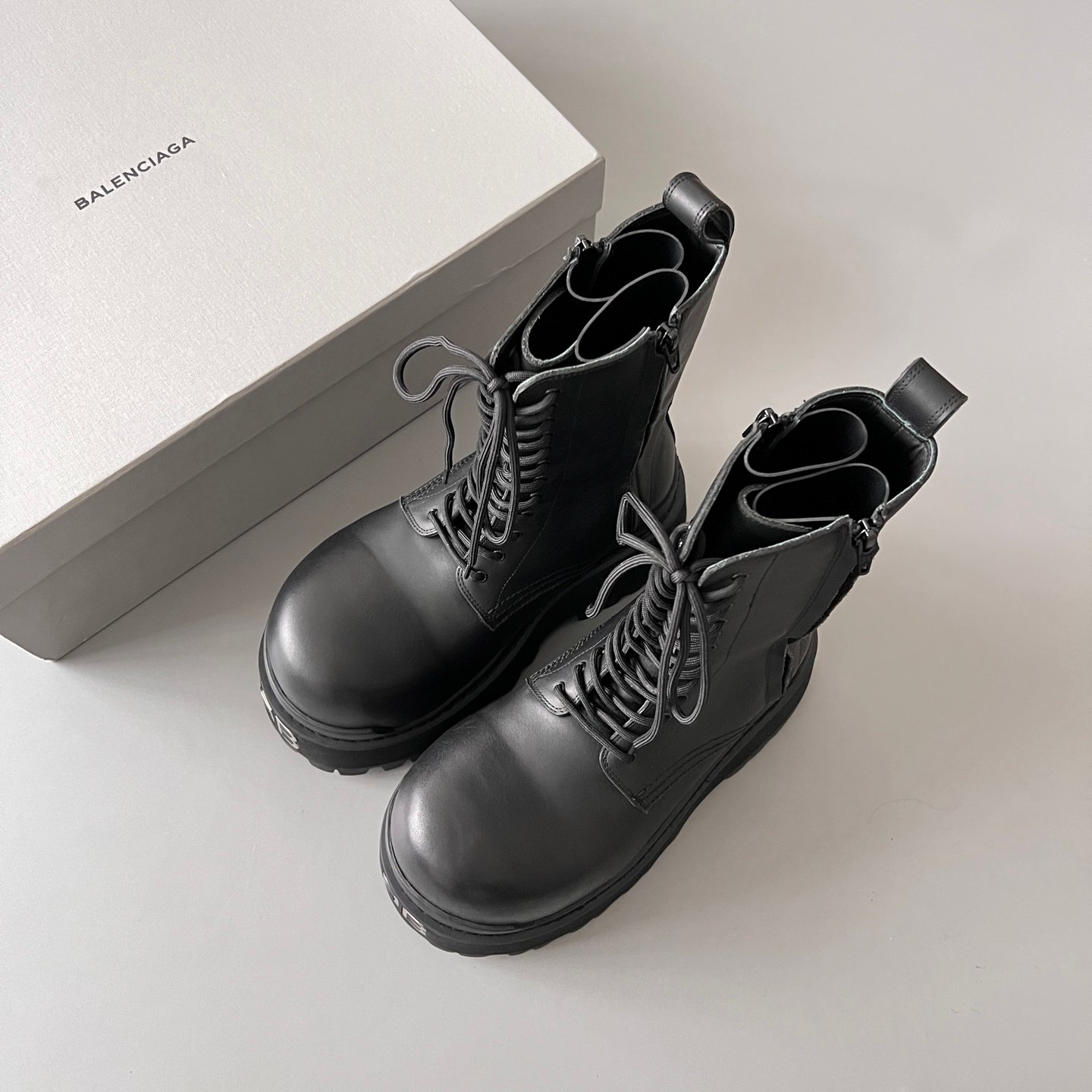 AuroraCustom Balenciaga Giant Series Matte Black Premium Leather High-Shaft Combat Platform Boots (Men's Edition) - Image 9