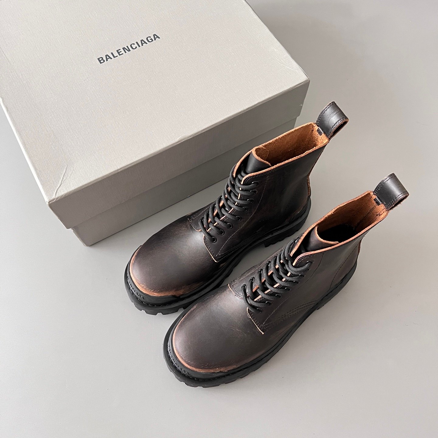 AuroraCustom Balenciaga Strike Series 20mm Heavily Distressed Tea-Core Leather Combat Boots (Men's Edition) - Image 9