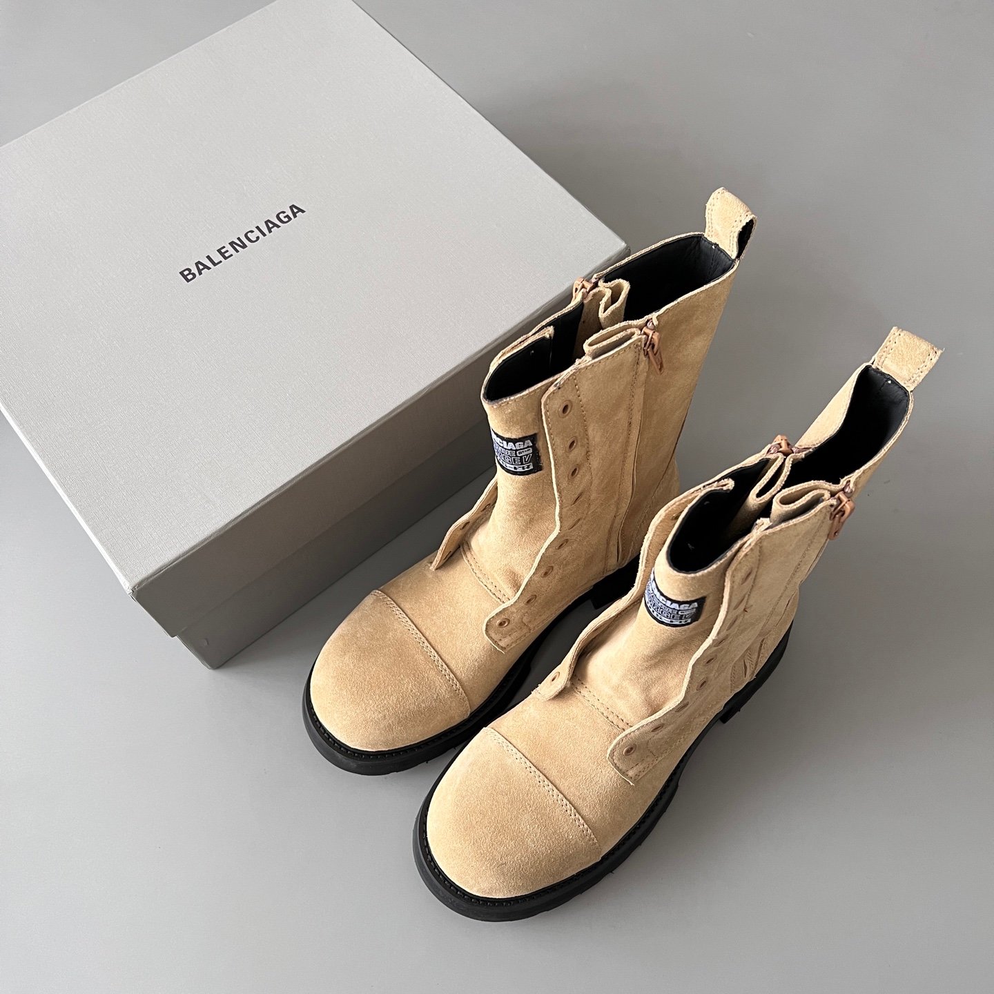 AuroraCustom Balenciaga Combat Series Premium Sand Suede High-Shaft Open-Throat Side-Zip Boots (Men's Edition) - Image 9