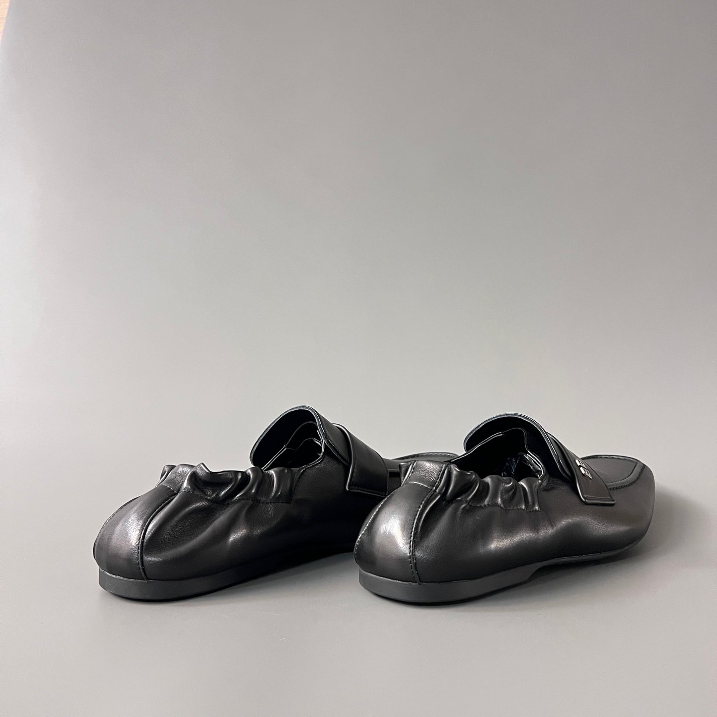 AuroraCustom Balenciaga Palermo Series Supple Goatskin Square-Toe BB-Hardware Babouche Loafers (Men's Edition) - Image 4