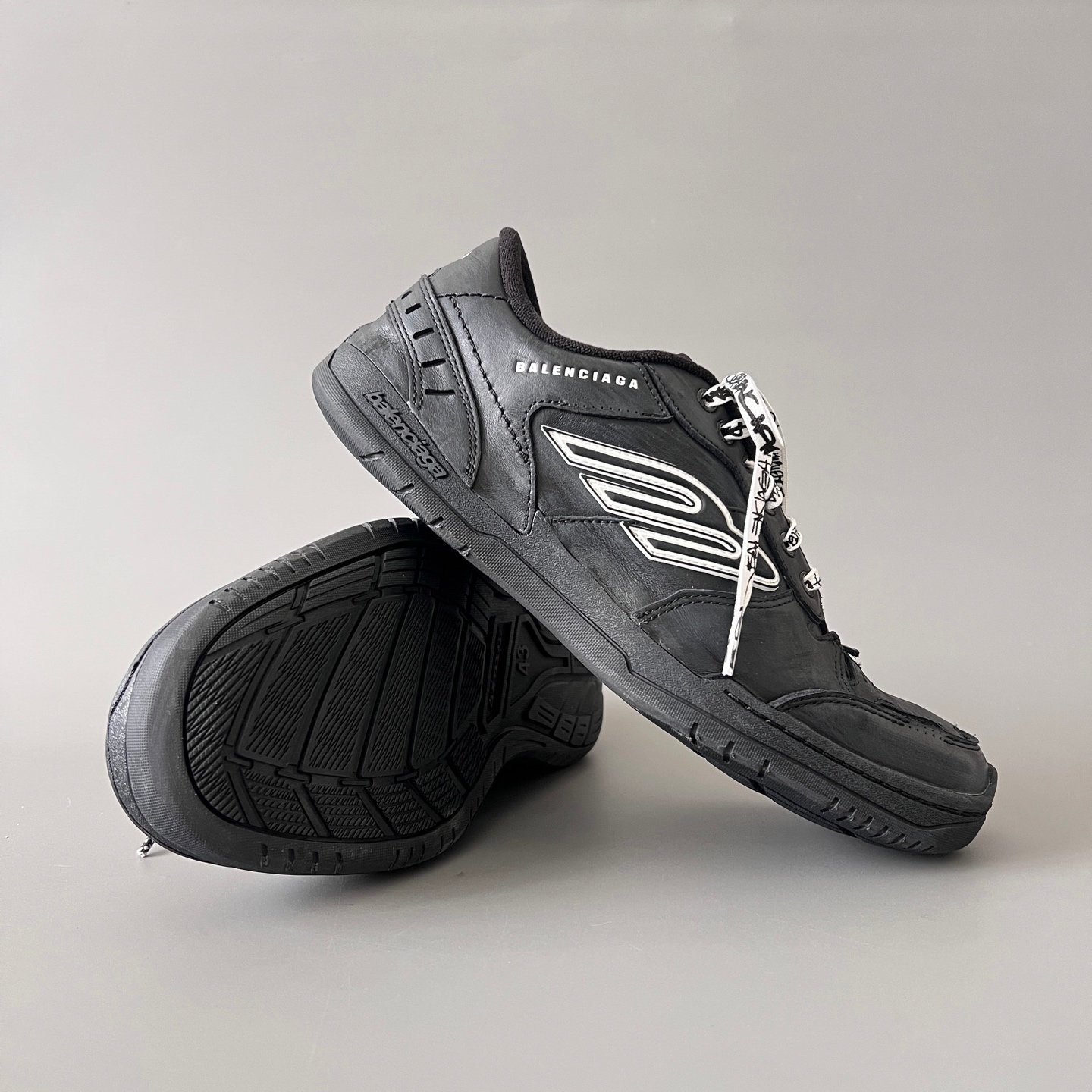 AuroraCustom Balenciaga Hamptons Series Pitch Black & White Script Lifestyle Sneaker (Unisex Edition) - Image 7