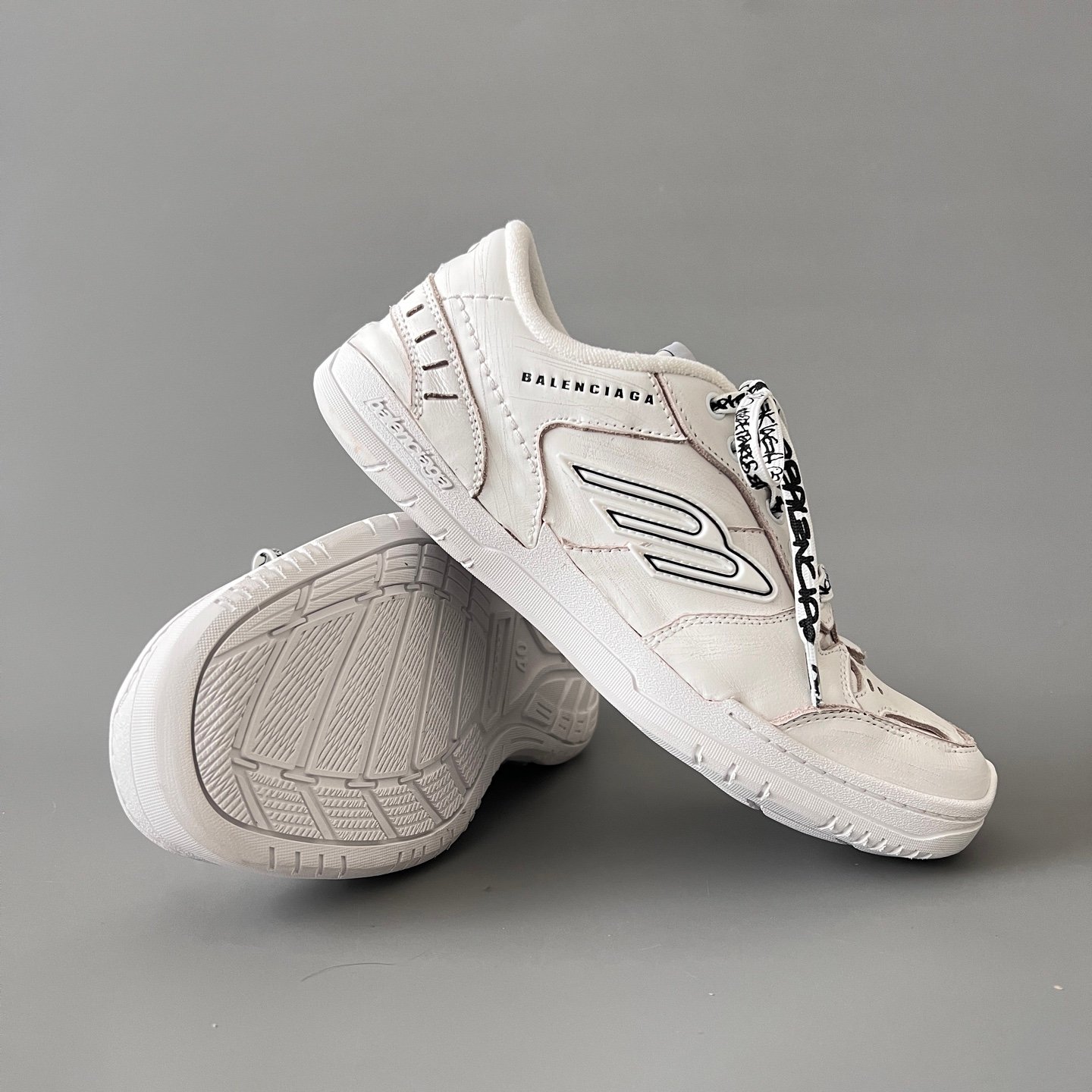 AuroraCustom Balenciaga Hamptons Series Pristine White & Black Script Lifestyle Sneaker (Unisex Edition) - Image 7