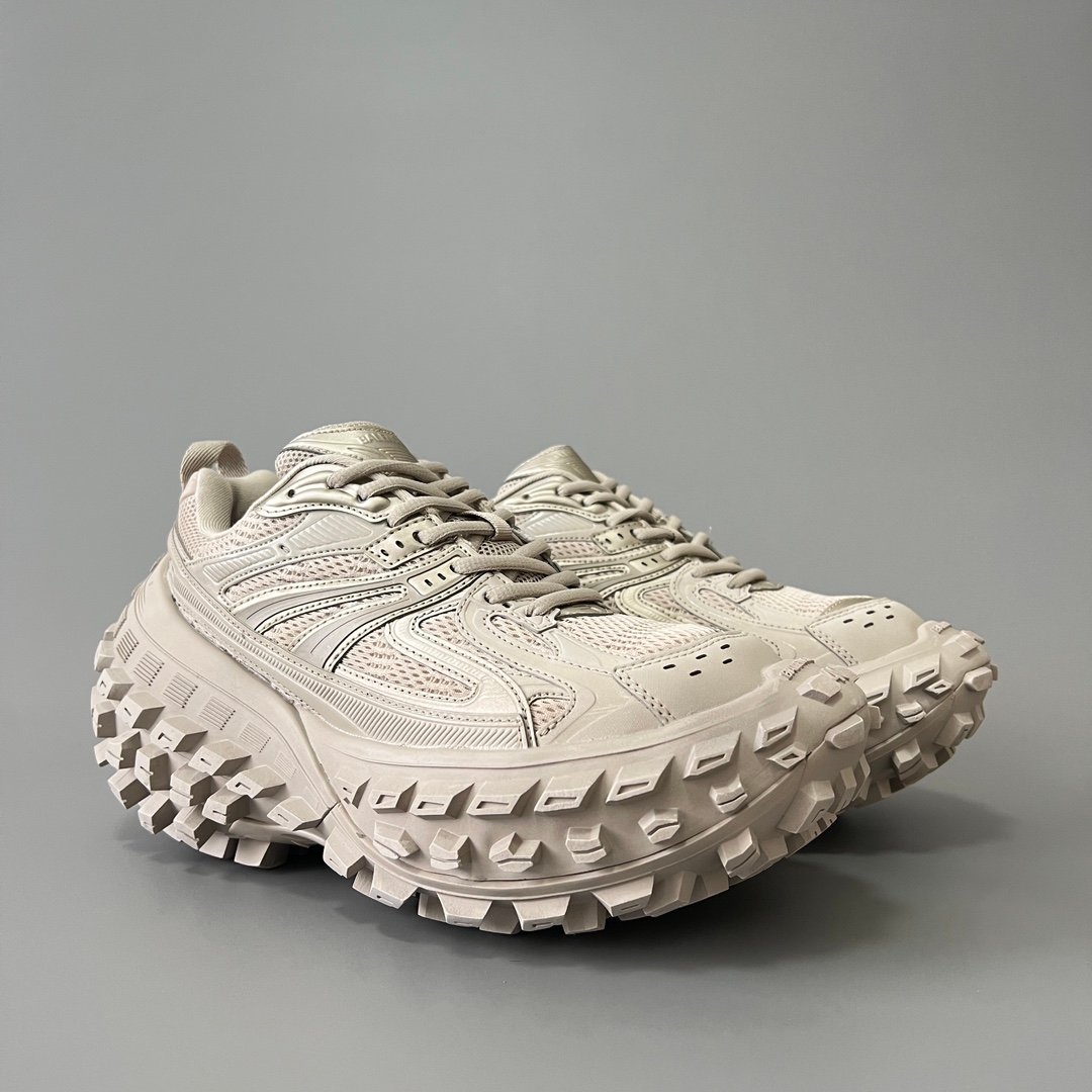 AuroraCustom Balenciaga Defender Series Monochromatic Beige Tan Avant-Garde Luxury Heavy-Platform Tyre Sneakers (Unisex Edition) - Image 3