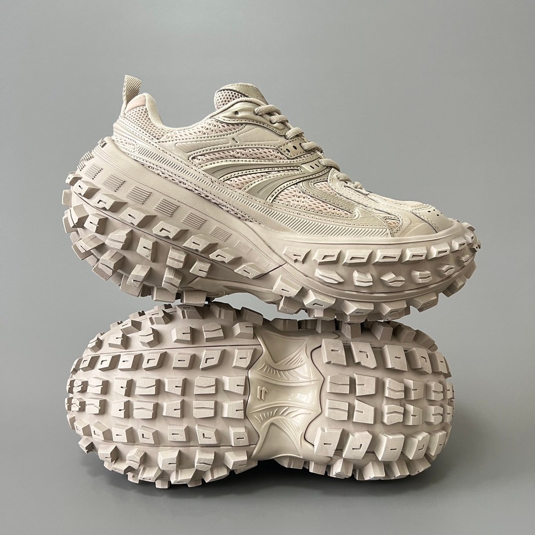 AuroraCustom Balenciaga Defender Series Monochromatic Beige Tan Avant-Garde Luxury Heavy-Platform Tyre Sneakers (Unisex Edition) - Image 6