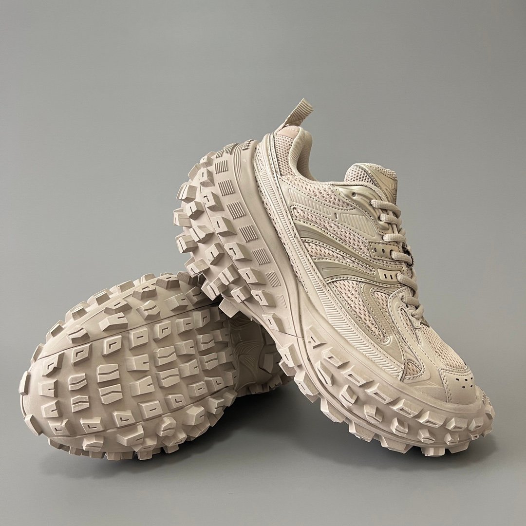 AuroraCustom Balenciaga Defender Series Monochromatic Beige Tan Avant-Garde Luxury Heavy-Platform Tyre Sneakers (Unisex Edition) - Image 7
