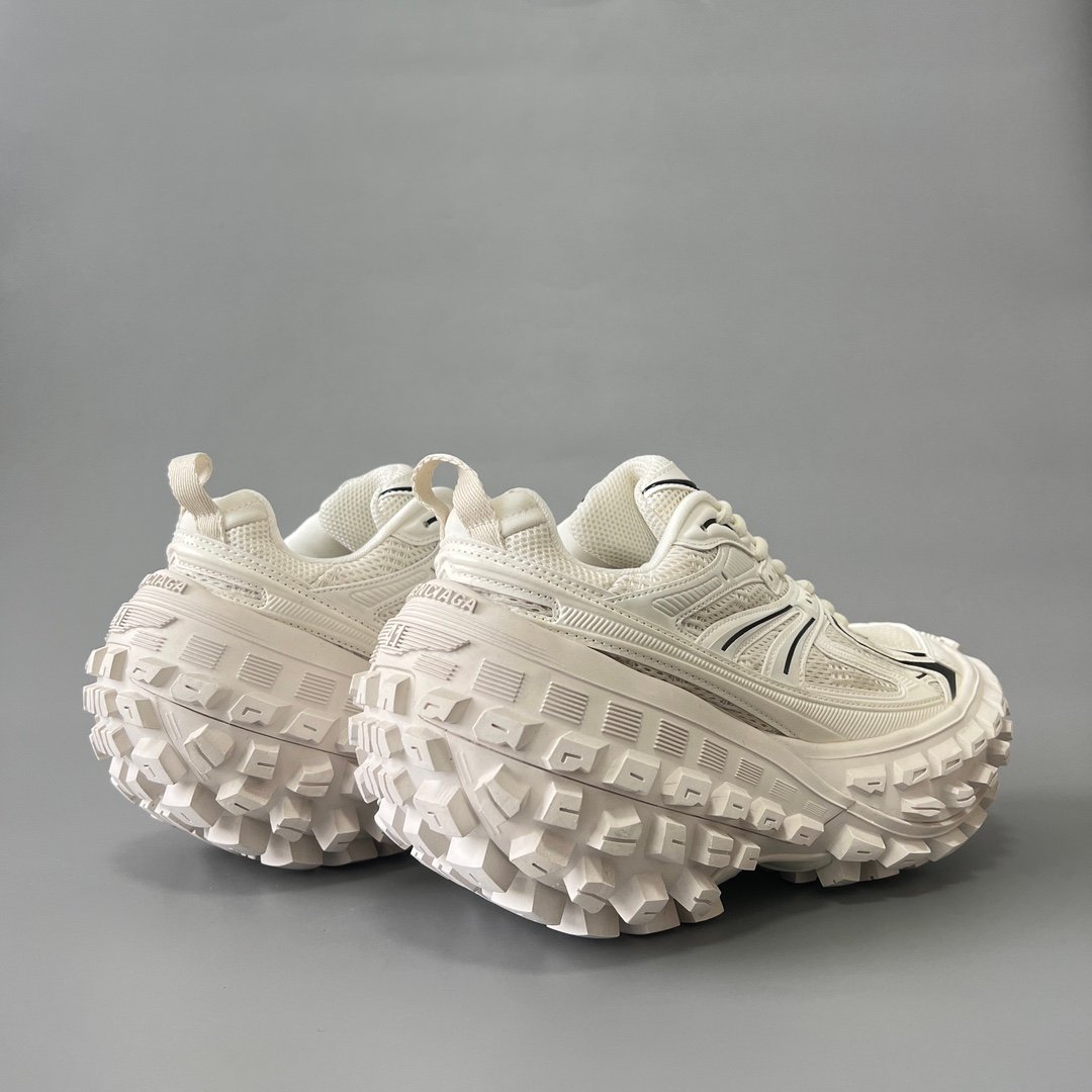 AuroraCustom Balenciaga Defender Series Pristine Ivory White Avant-Garde Luxury Heavy-Platform Tyre Sneakers (Unisex Edition) - Image 4