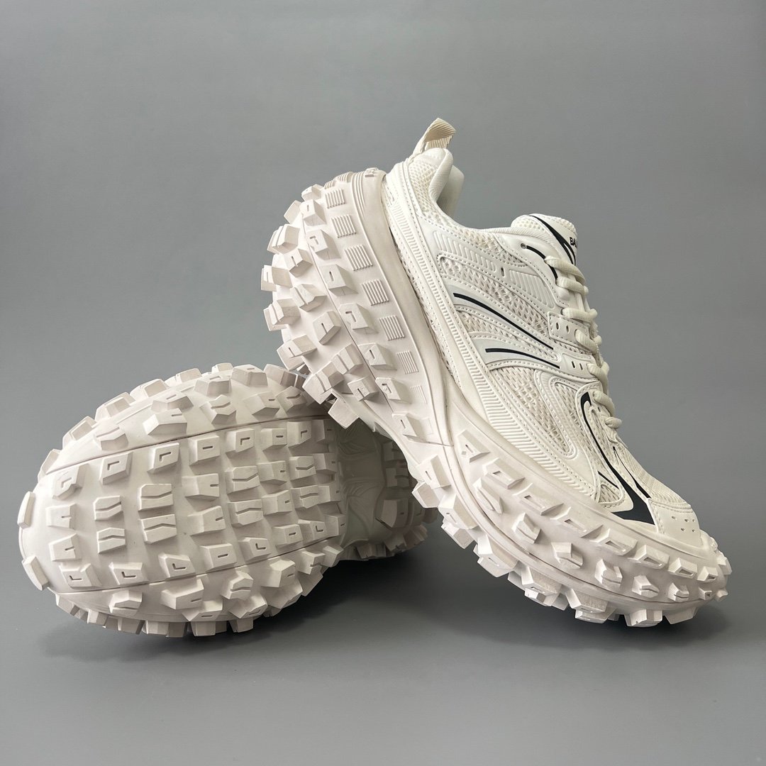 AuroraCustom Balenciaga Defender Series Pristine Ivory White Avant-Garde Luxury Heavy-Platform Tyre Sneakers (Unisex Edition) - Image 7