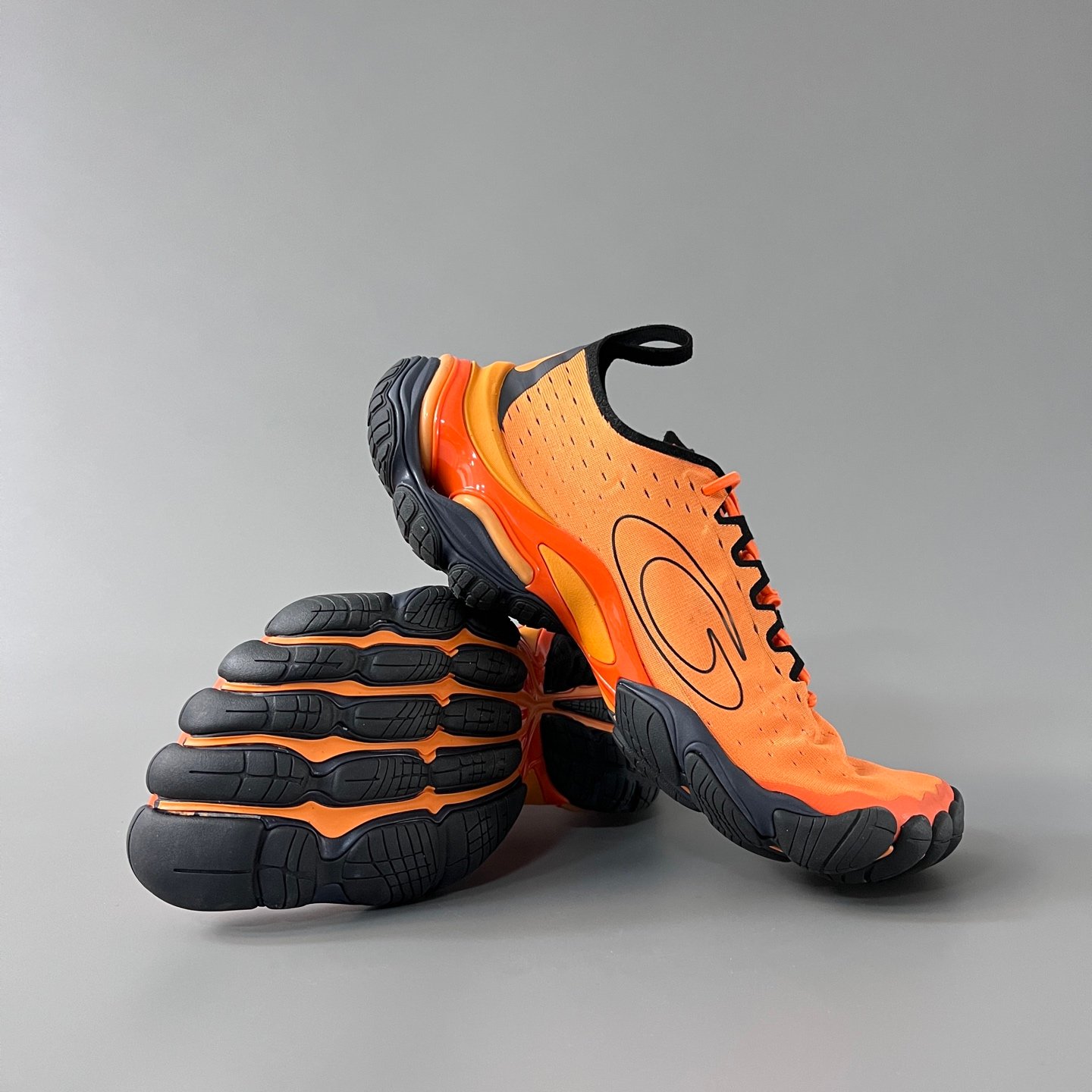 AuroraCustom Balenciaga 25SS Reptile Series Five-Toe Tech-Mesh Kinetic Sneakers (High-Vis Orange Edition) - Image 7