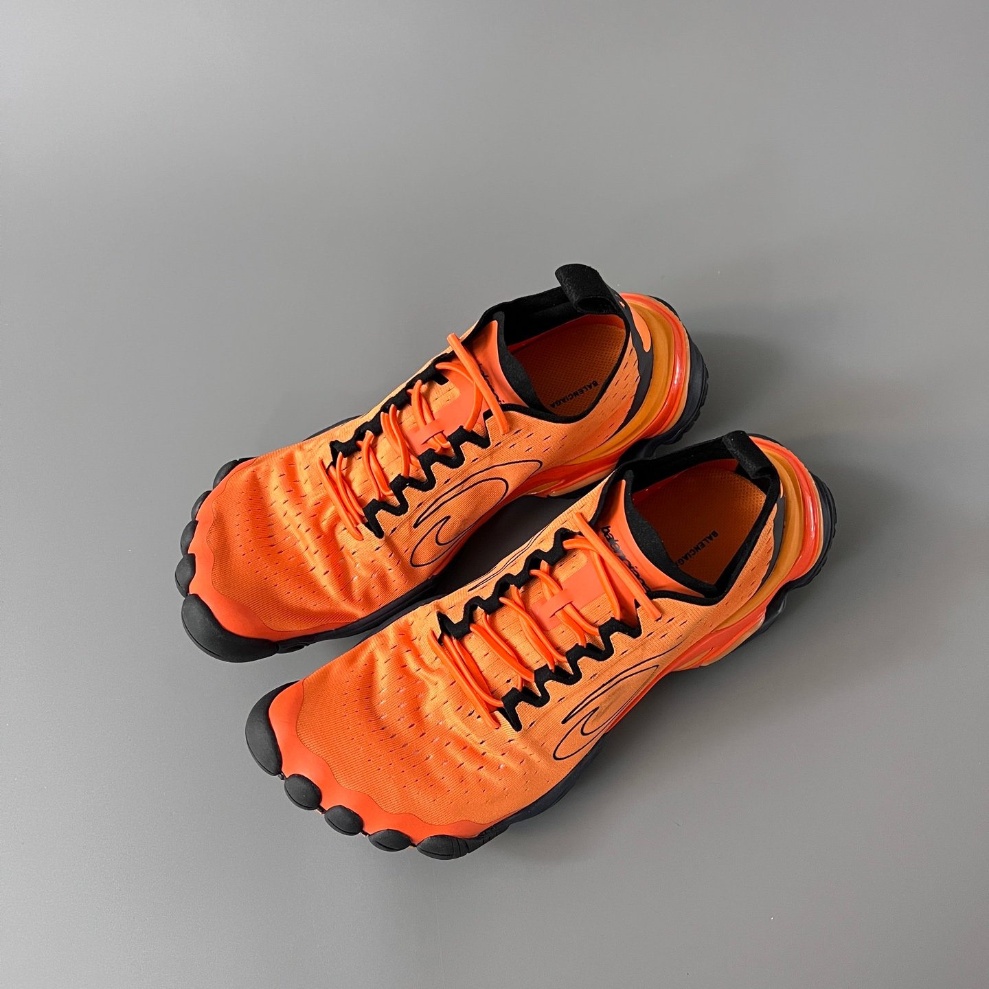 AuroraCustom Balenciaga 25SS Reptile Series Five-Toe Tech-Mesh Kinetic Sneakers (High-Vis Orange Edition) - Image 8