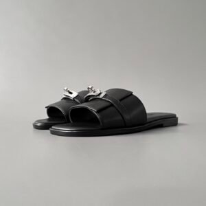 AuroraCustom Hermès Giulia Series Smooth Leather Flat Sandals (Monochromatic Stealth Black & Palladium Hardware Edition)
