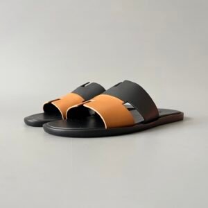 AuroraCustom Hermès Izmir Series Smooth Leather Flat Sandals (Dual-Tone Classic Gold Tan & Matte Black Edition)