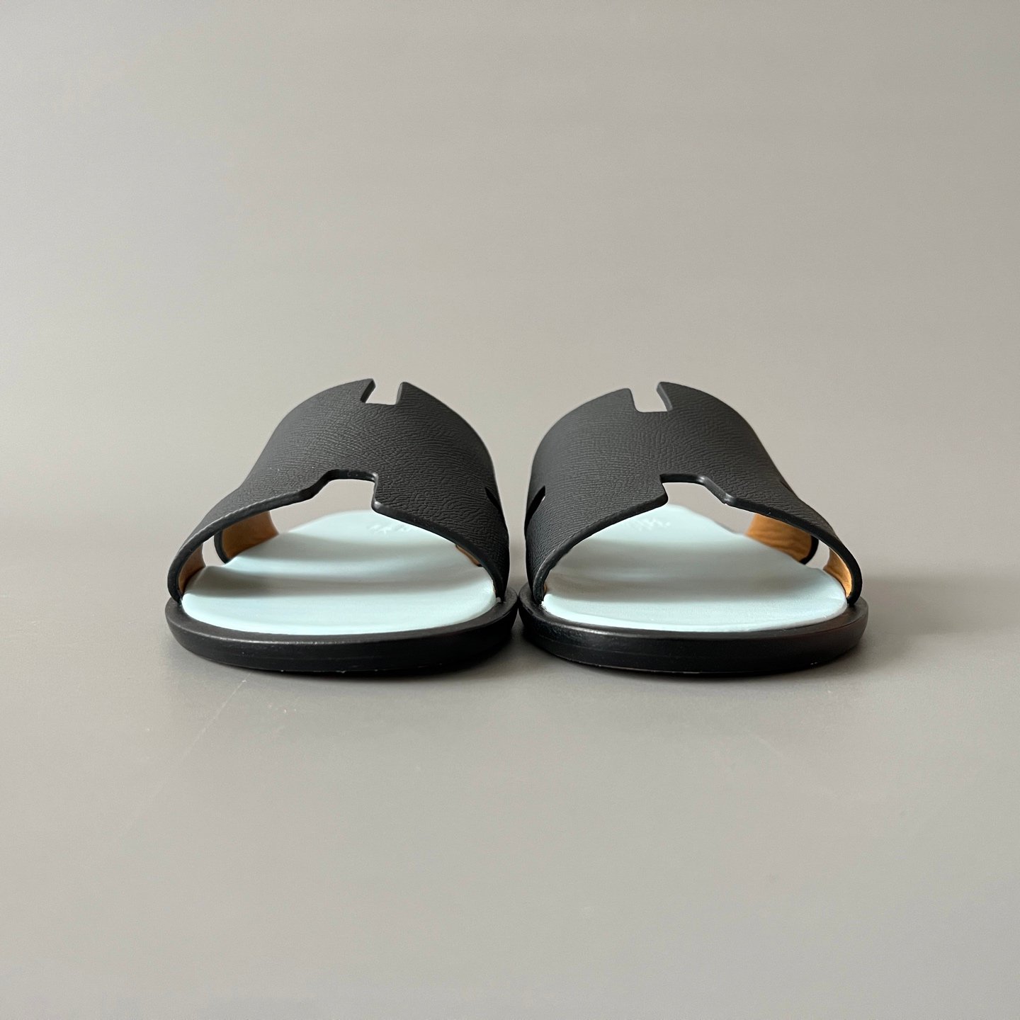 AuroraCustom Hermès Izmir Series Grained Epsom Leather Flat Sandals (Stealth Black, Sky Ice Blue Footbed & Edge-Blackened Leather Sole Edition) - Image 2