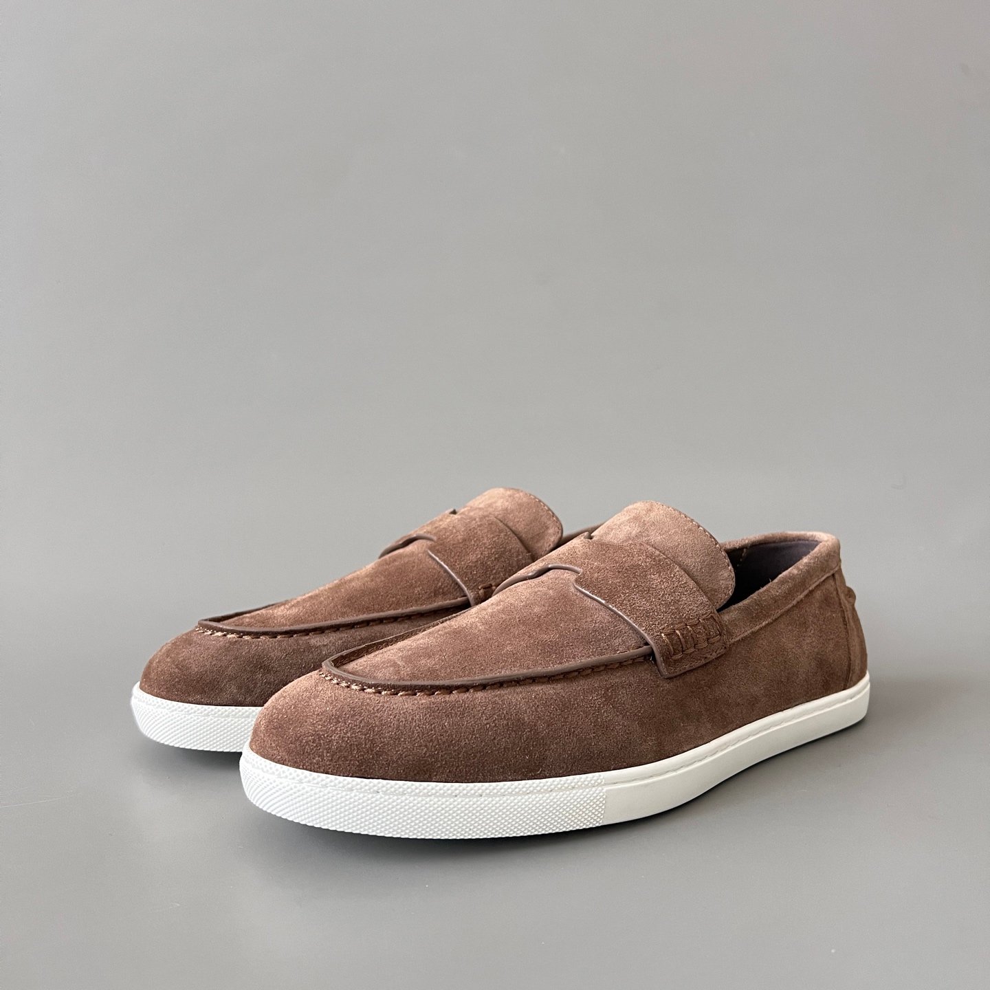 AuroraCustom Hermès Job Series Suede Loafers (Classic Chestnut Suede & White TPU Sole Edition)