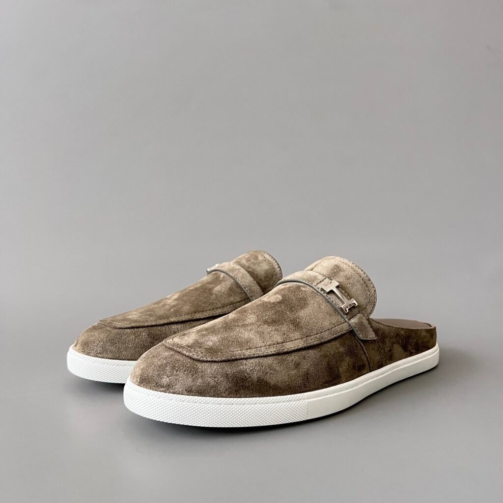 AuroraCustom Hermès Likely Series Suede Loafer Mules (Earthy Taupe Suede & Palladium Hardware Edition)