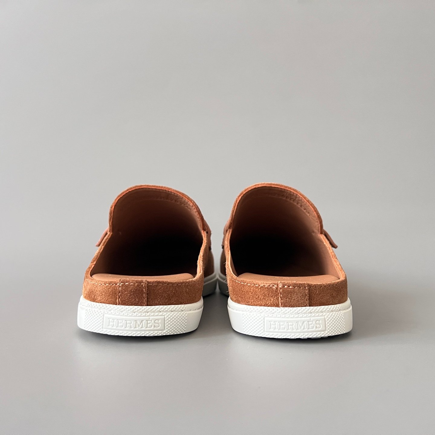 AuroraCustom Hermès Likely Series Suede Loafer Mules (Classic Chestnut Suede & Palladium Hardware Edition) - Image 5