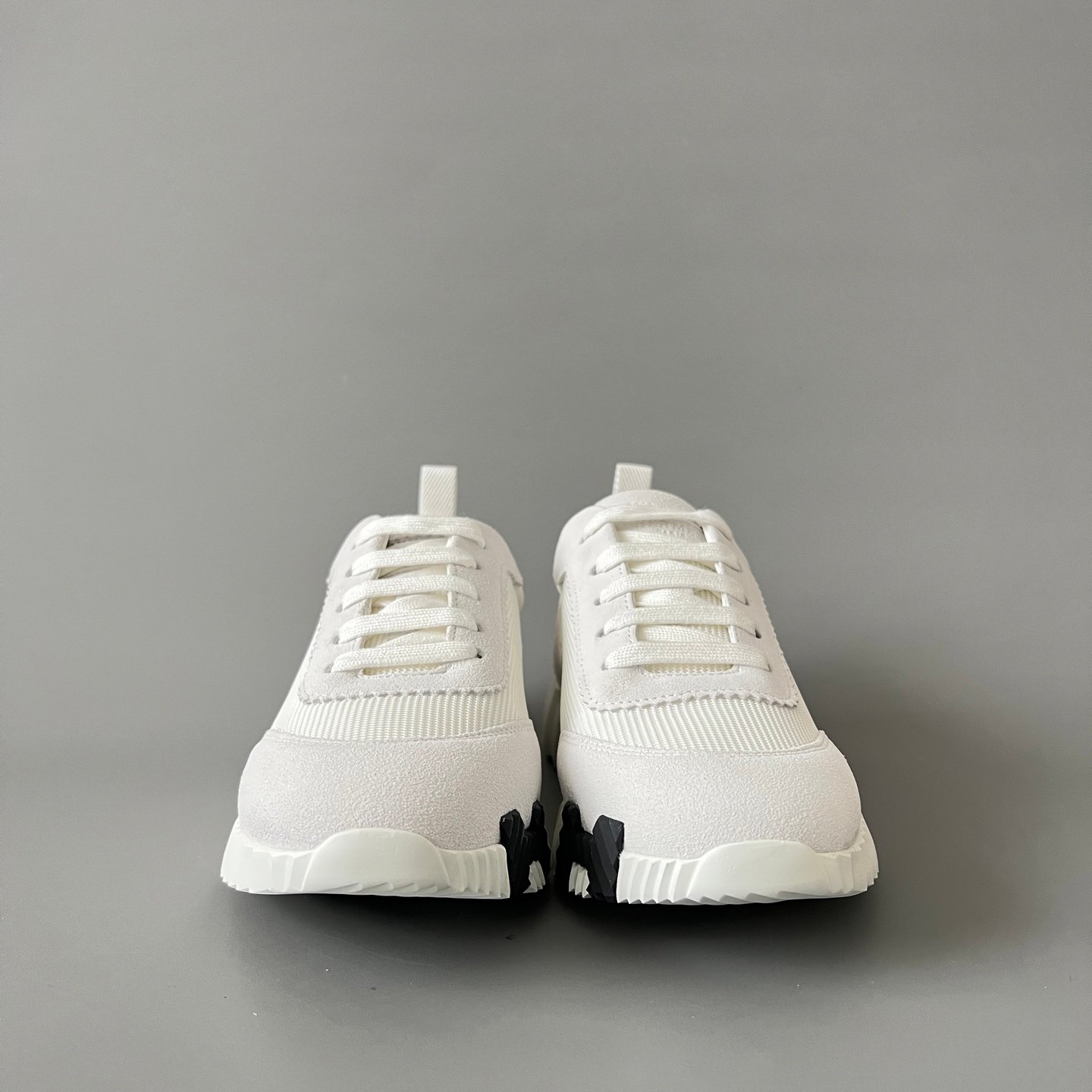 AuroraCustom Hermès Bouncing Series Suede & Technical Canvas Leisure Trainers (Pristine White Mesh & Stealth Black Edition) - Image 2
